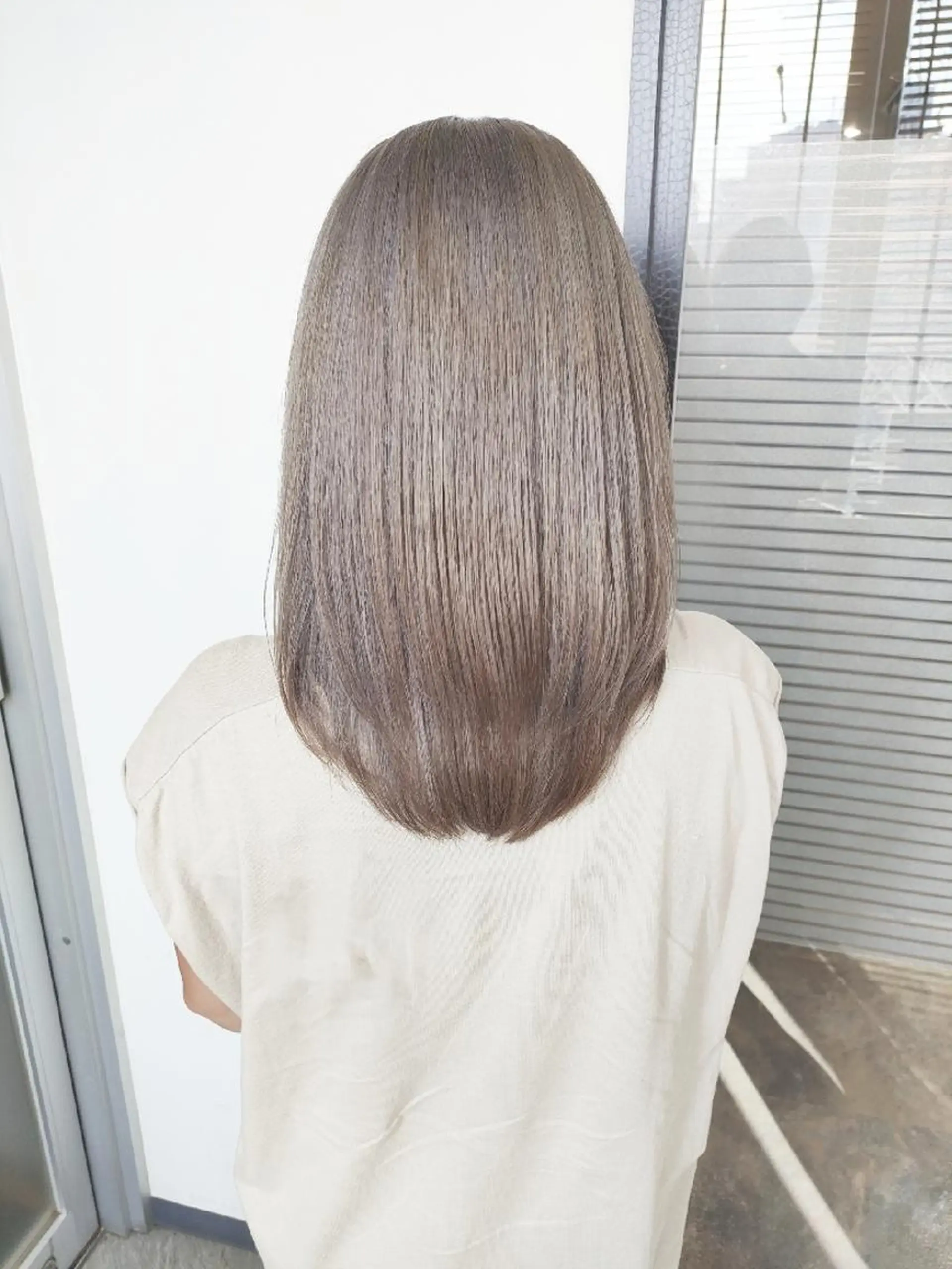 ロング カラー ベージュカラー sepiage trois所属・酒井 亜希のヘアスタイル