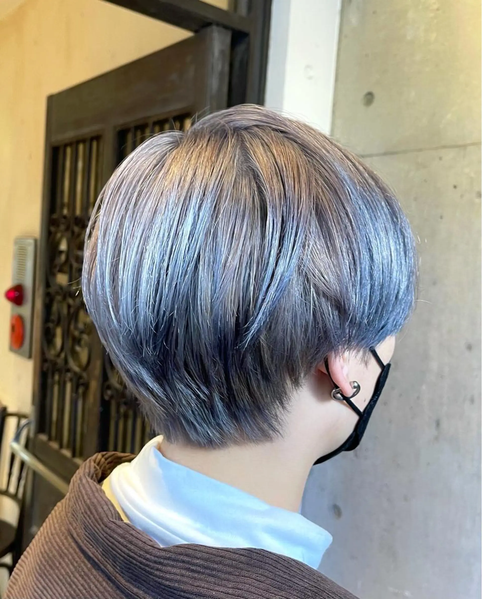 ショート カラー 🌈モテるベージュ カラー💕成島 宙のヘアスタイル