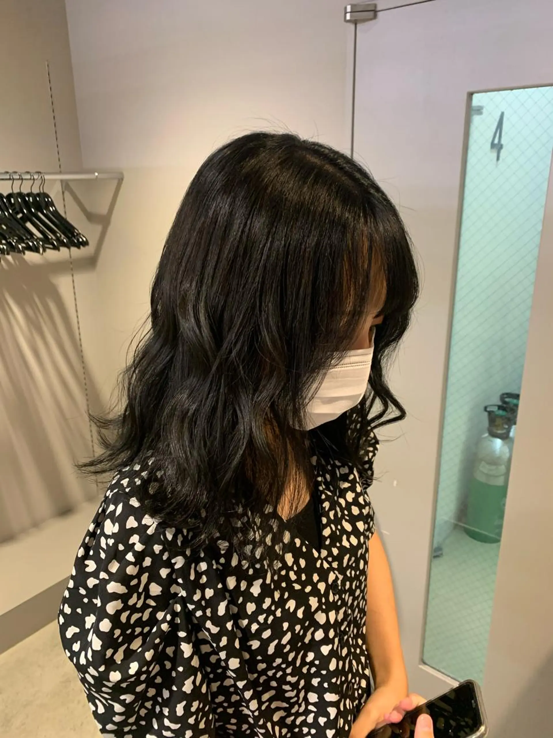 ミディアム カラー 韓国レイヤー ハッシュカットのヘアスタイル