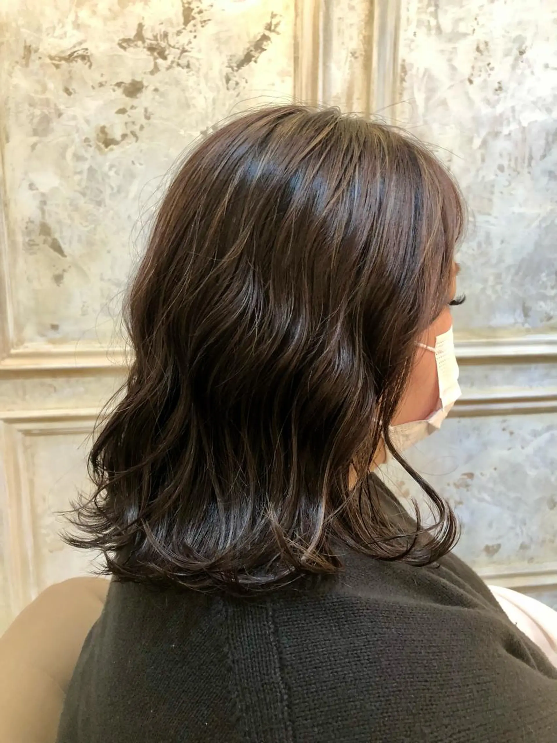 ミディアム カラー ハイライトカラー バイオレットカラー ハイライト Carina所属・セン北徒歩５分 キシタクのヘアスタイル