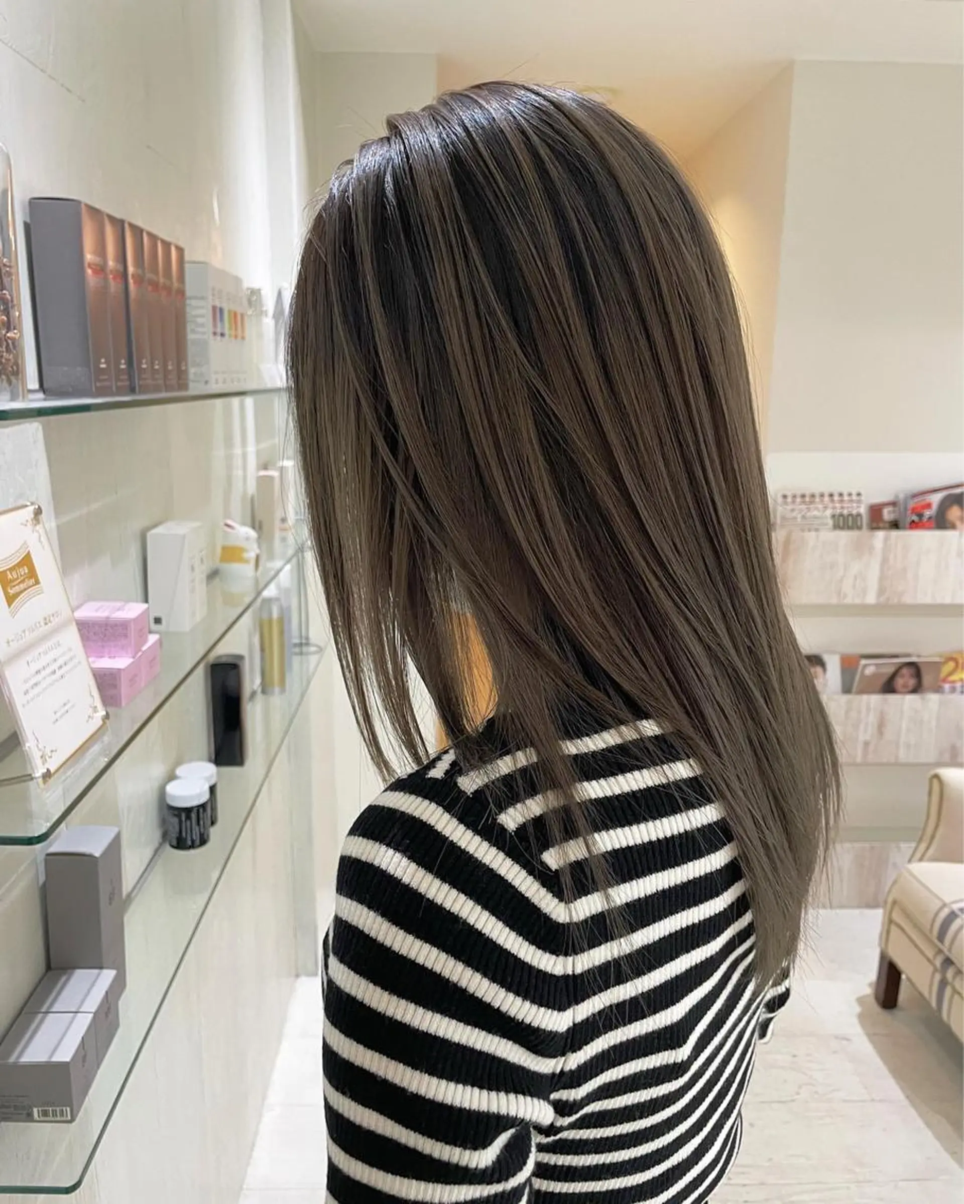 セミロング カラー アッシュ グレージュ 外国人風カラー レイヤーカット ヘアカラー トリートメント 河合秀明/ショート /ボブ/レイヤーのヘアスタイル