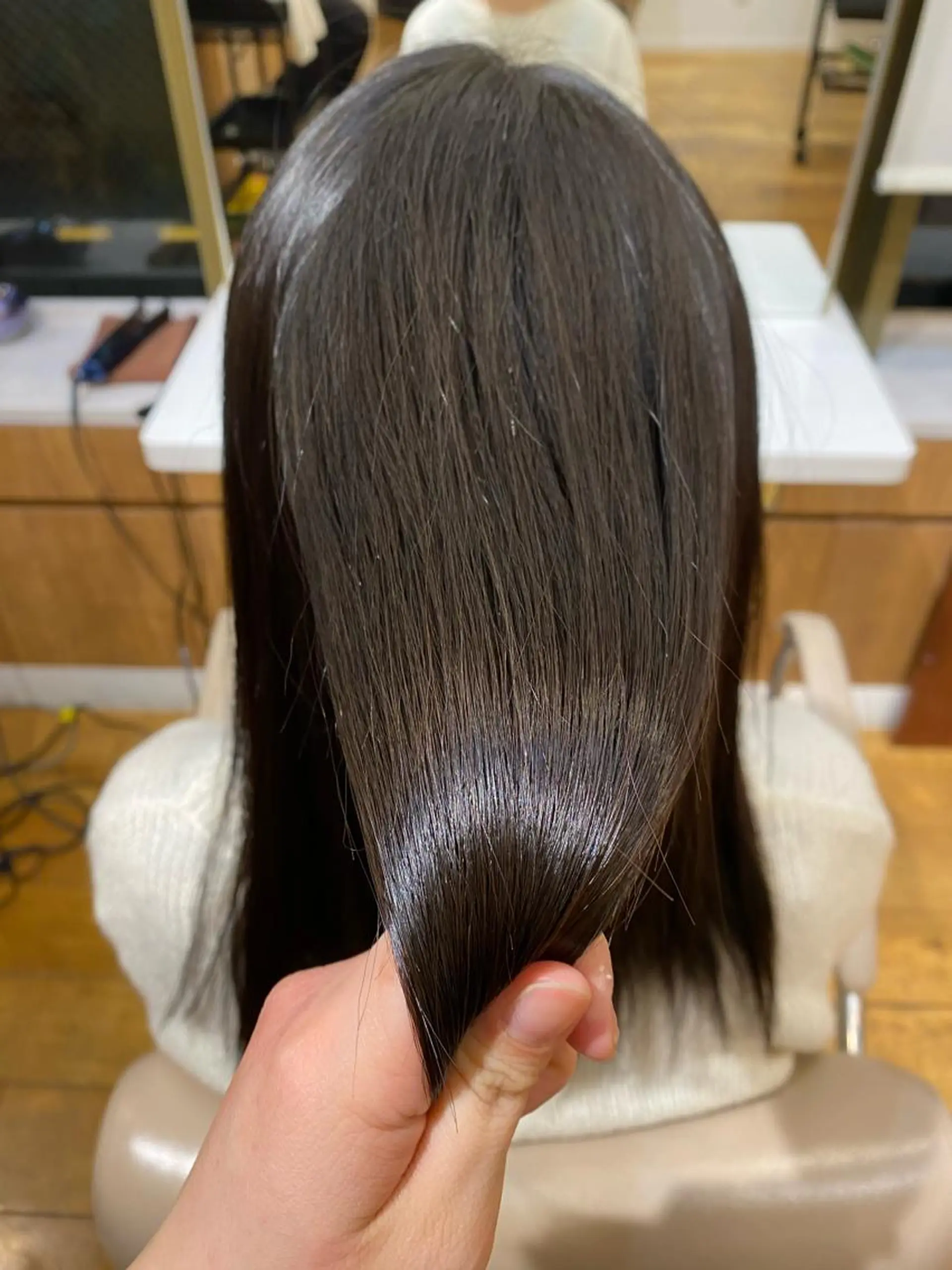 セミロング パーマ BEAUTRIUM 穂乃香のヘアスタイル