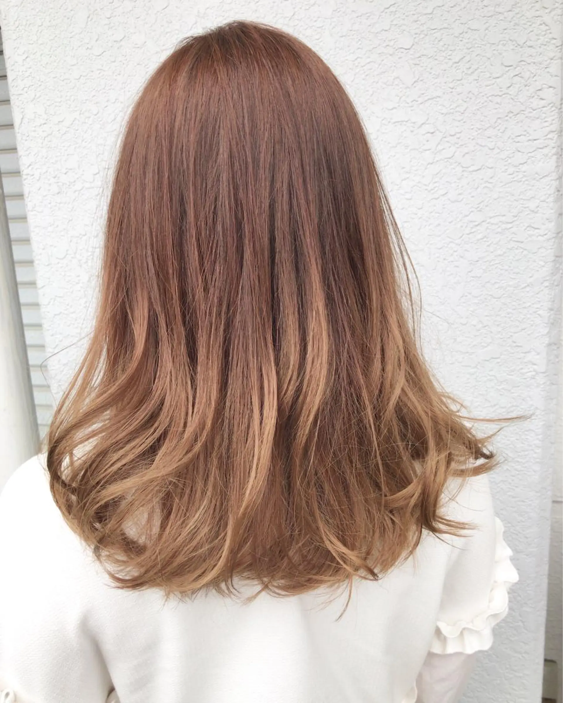 ミディアム カラー レイヤーカット匠 イソザキノリユキのヘアスタイル