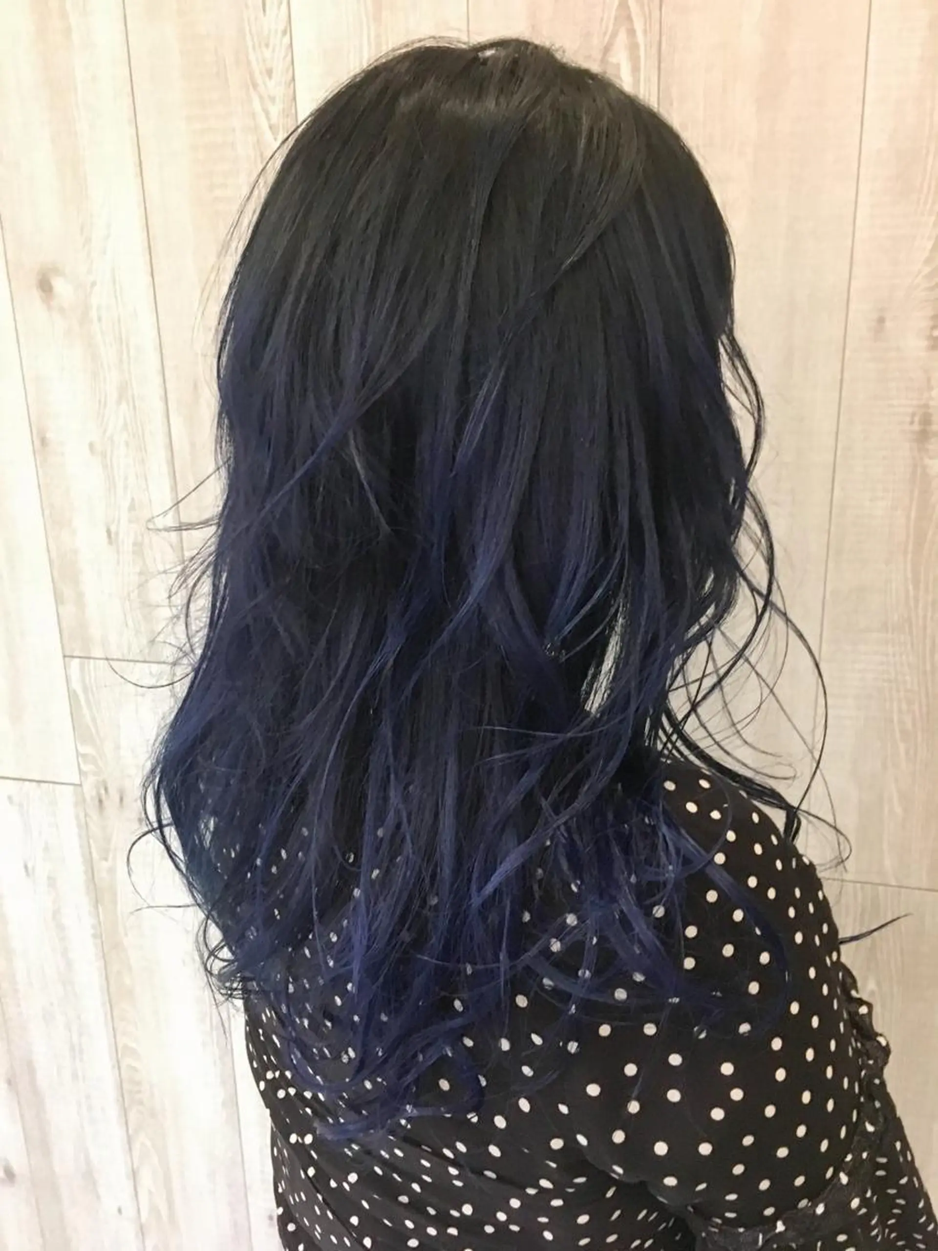 セミロング カラー モードケイズJR尼崎 トップサロンD板垣のヘアスタイル