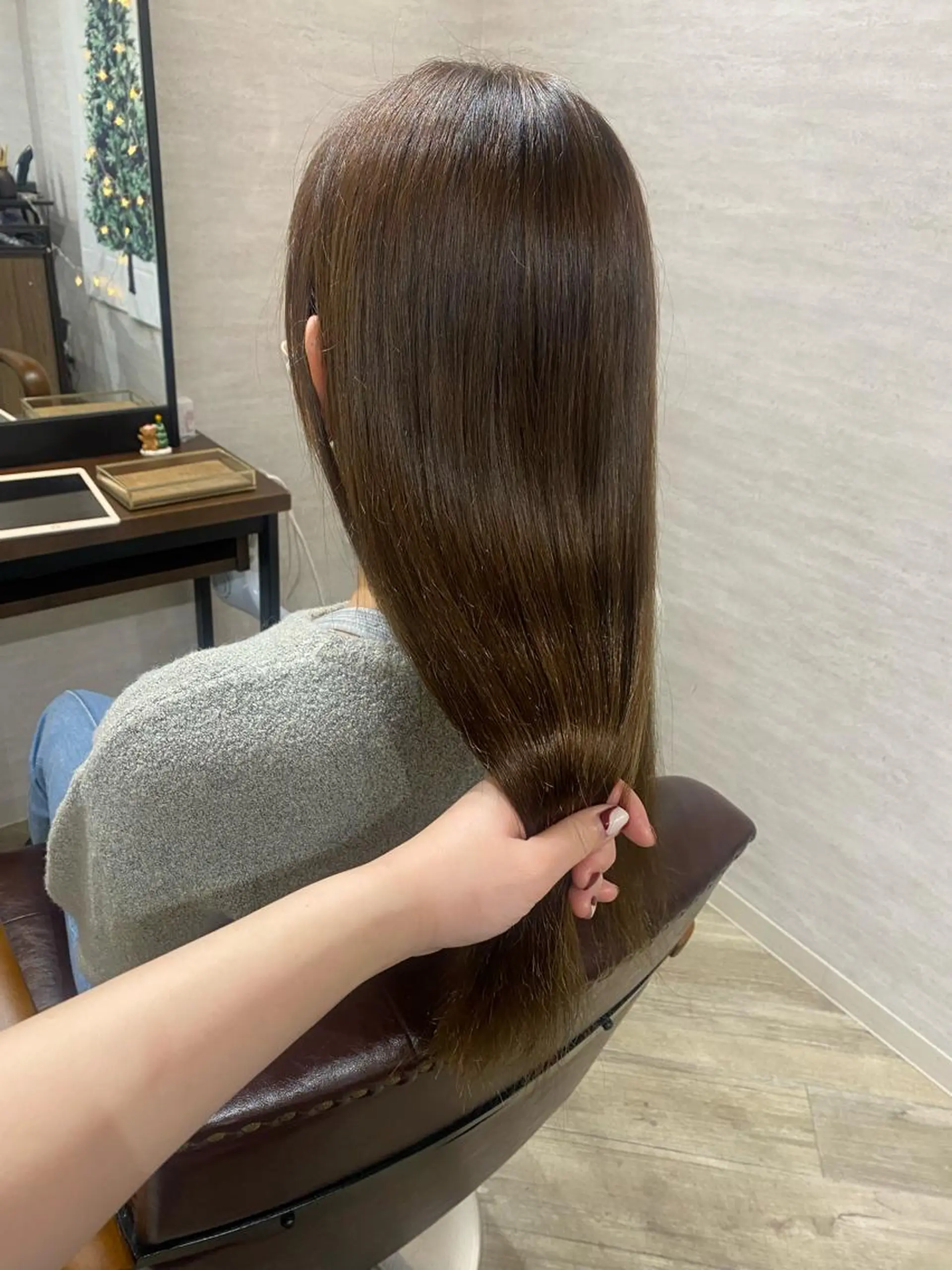 ロング カラー ブリーチ ブラウンカラー カット トリートメント 🍑艶髪✖️暖色系 ✨momoka🍑のヘアスタイル