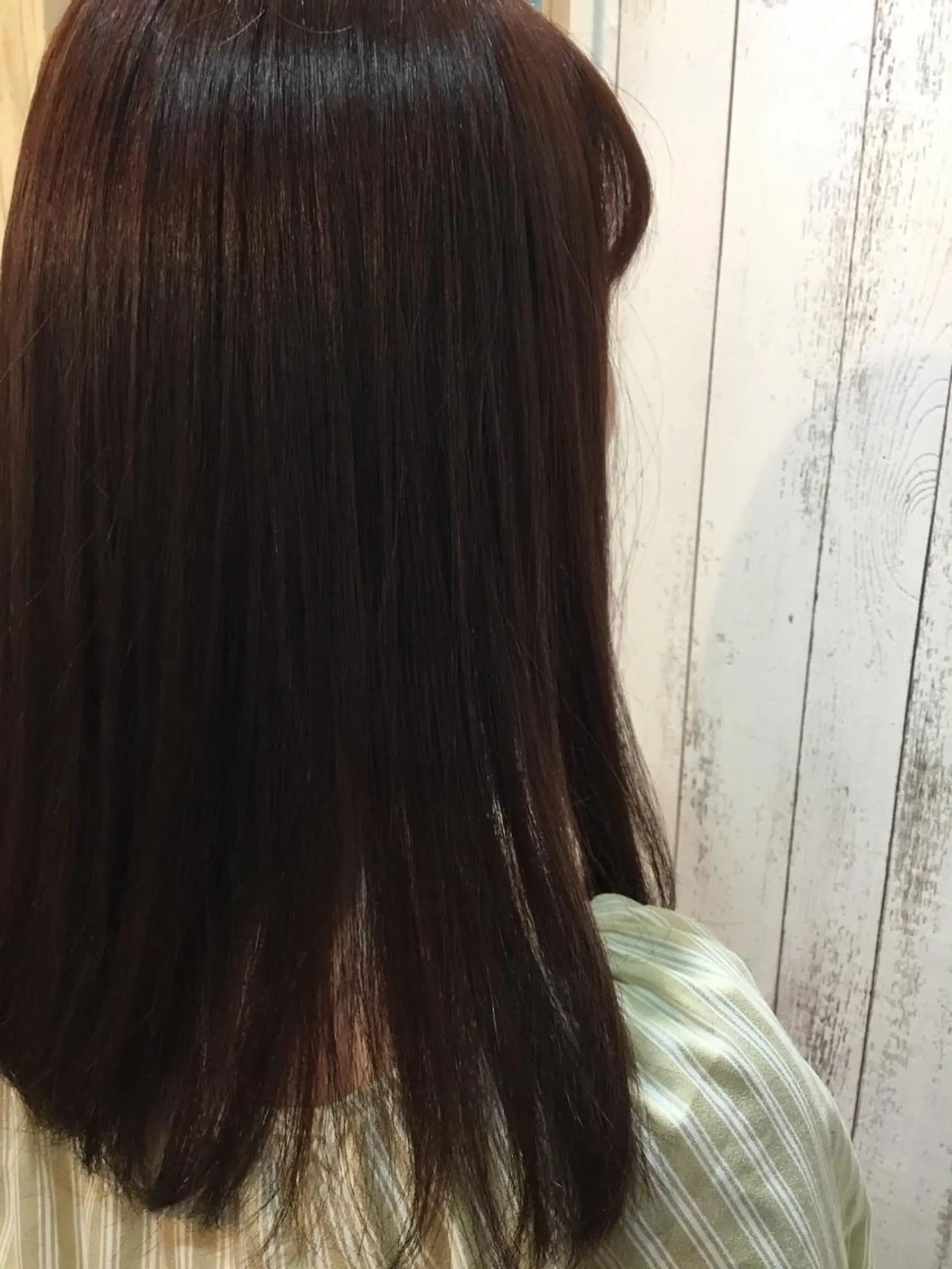 セミロング カラー embrace エンブレイスのヘアスタイル