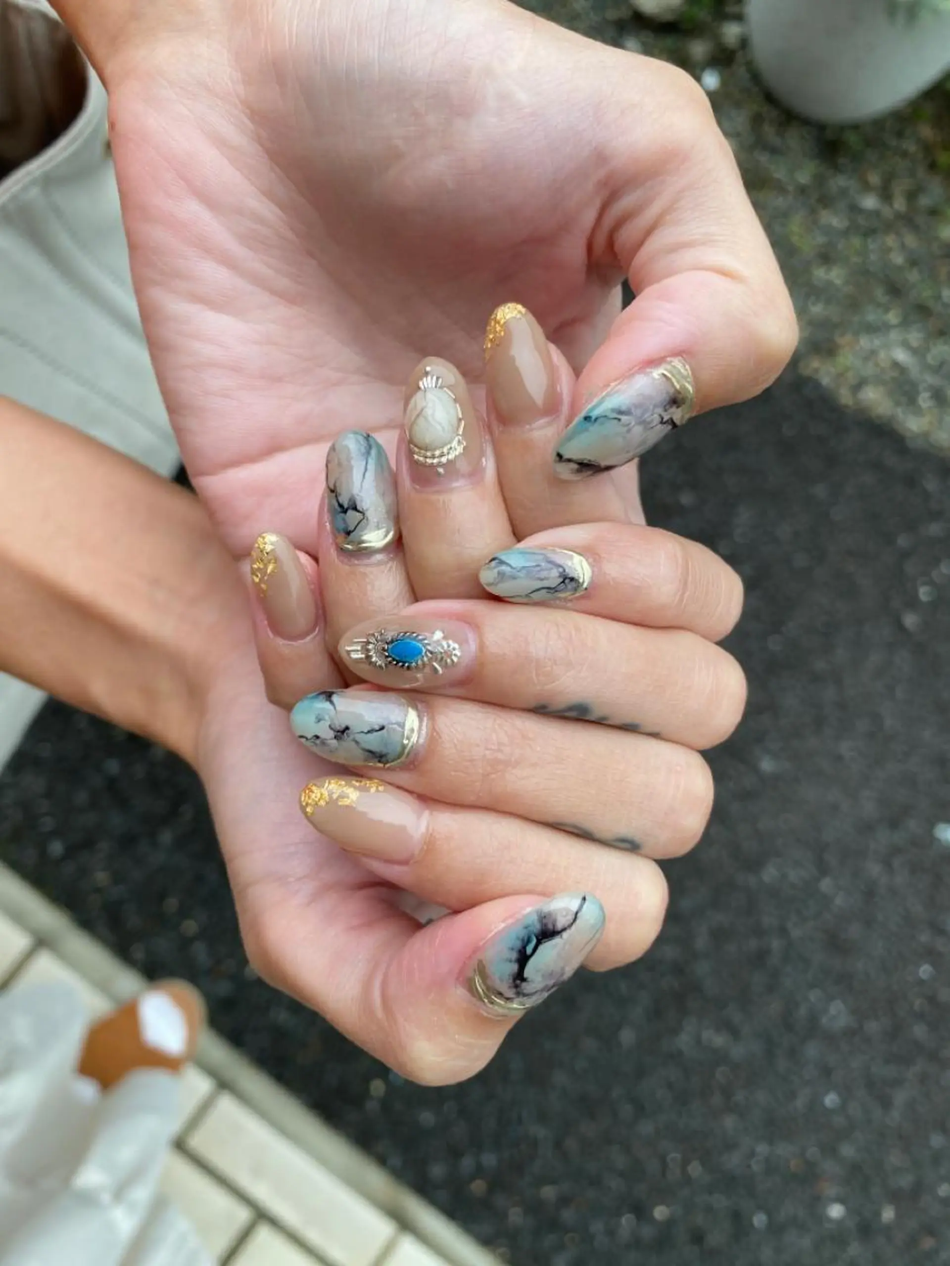 ミディアム ネイル ネイルサロン プティのネイルデザイン