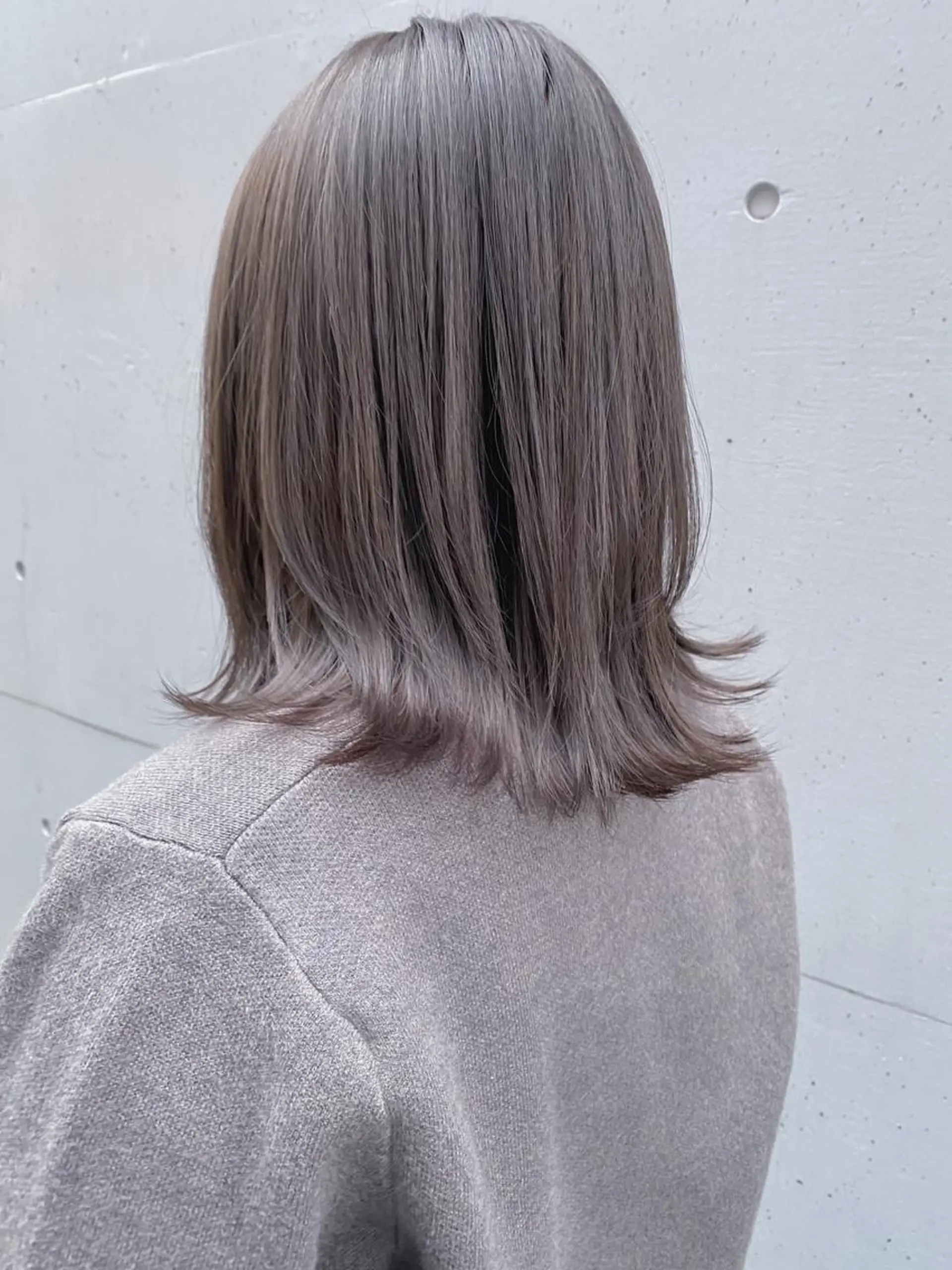 ミディアム カラー ヘアカラー トリートメント flamme Annaのヘアスタイル