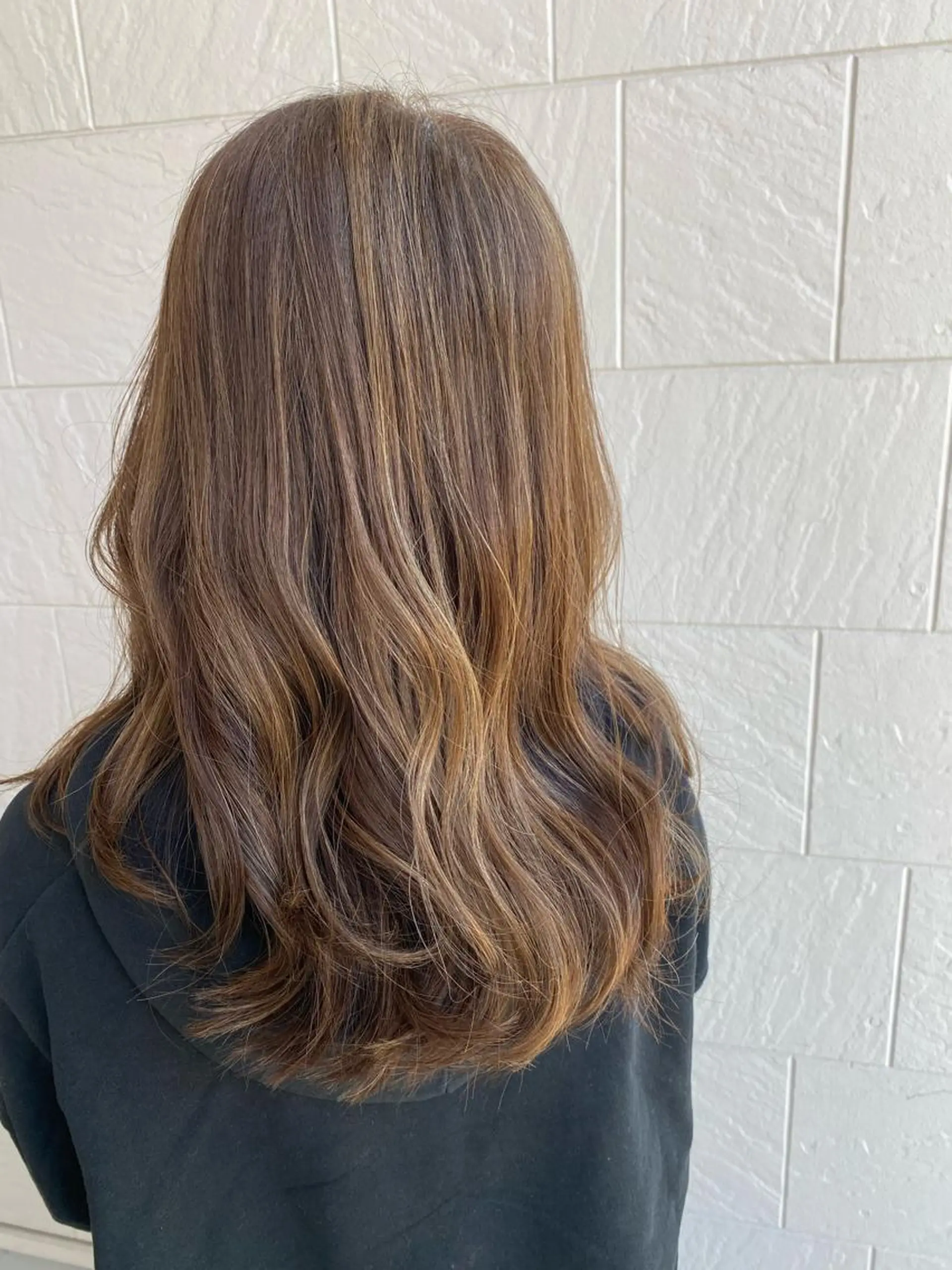 ロング ヘアメイクage所属・木山 萌香のヘアスタイル