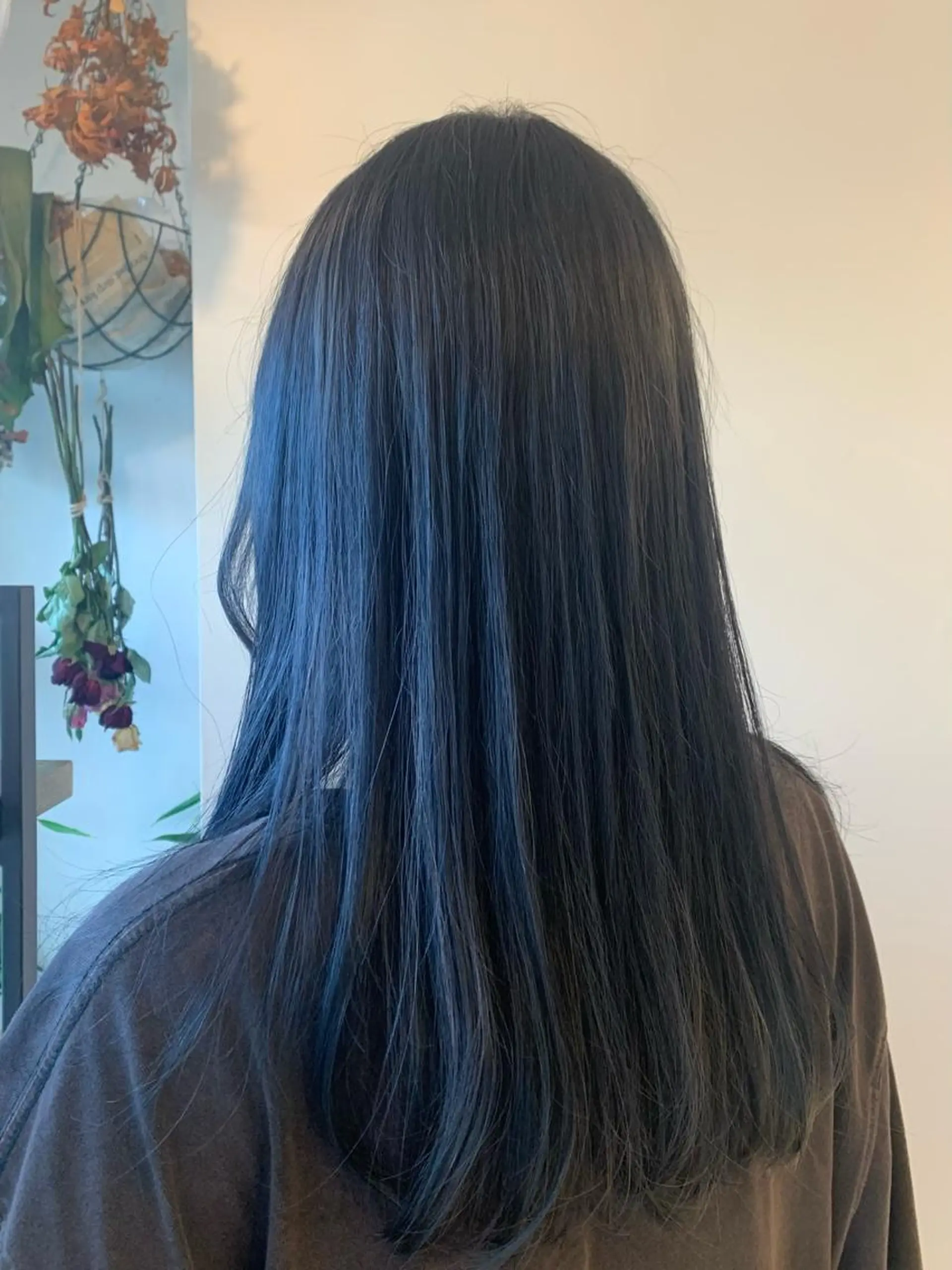ロング カット ヘアカラー トリートメント milis 知崎春奈のヘアスタイル