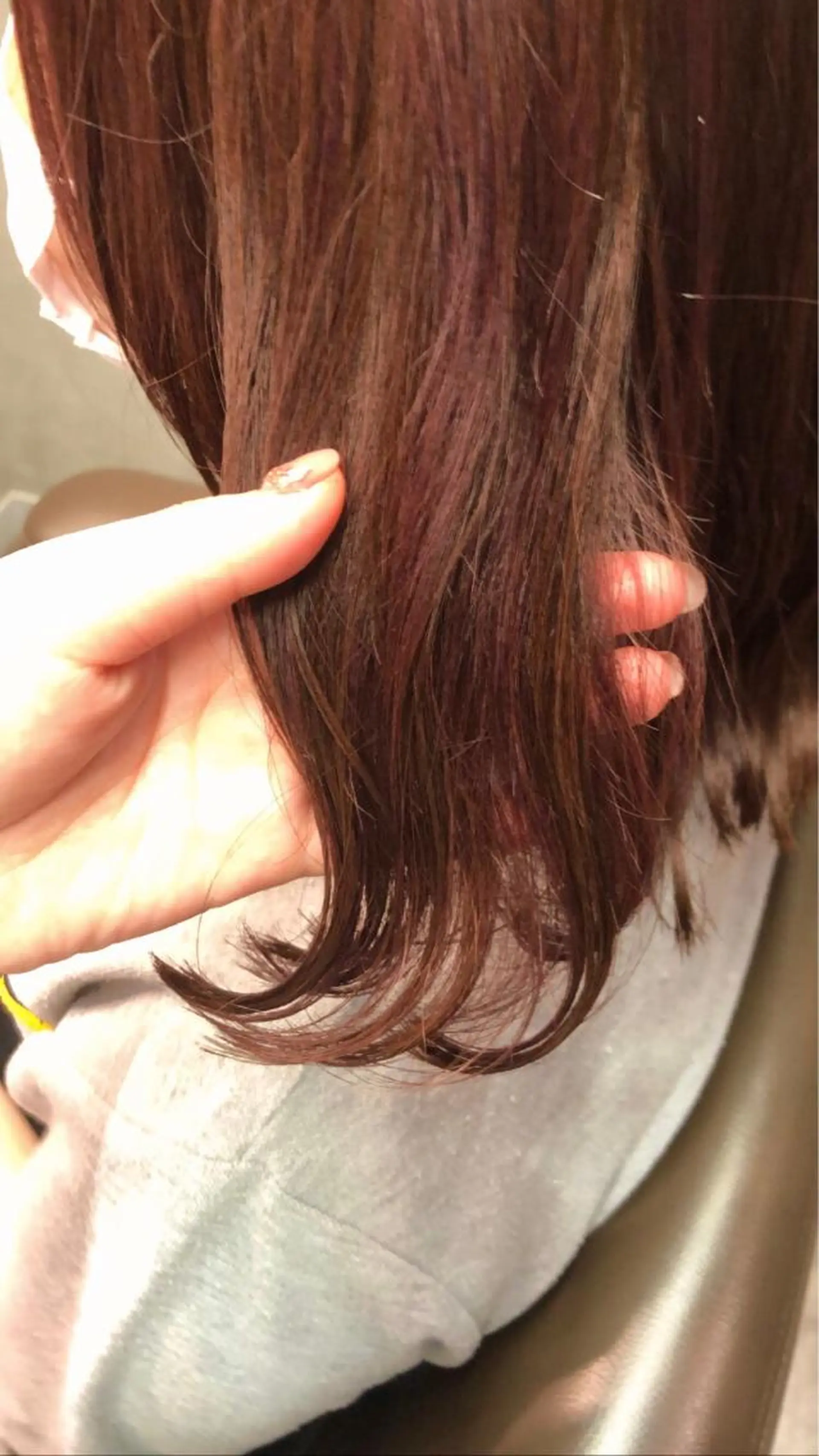 ミディアム カラー ヘアアレンジ ブリーチ ブリーチなしカラー ヘアカラー 🎀縮毛矯正.暗髪 .艶髪🩶ちひろのヘアスタイル