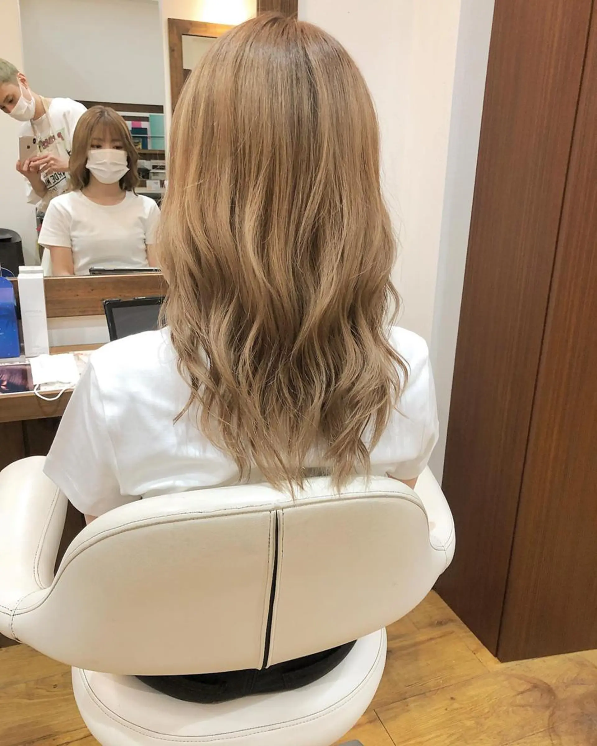 カラー アディクシーカラー アッシュ ブリーチ ダブルカラー グラデーションカラー 🌈ハイトーン/ ワタル🌈のヘアスタイル