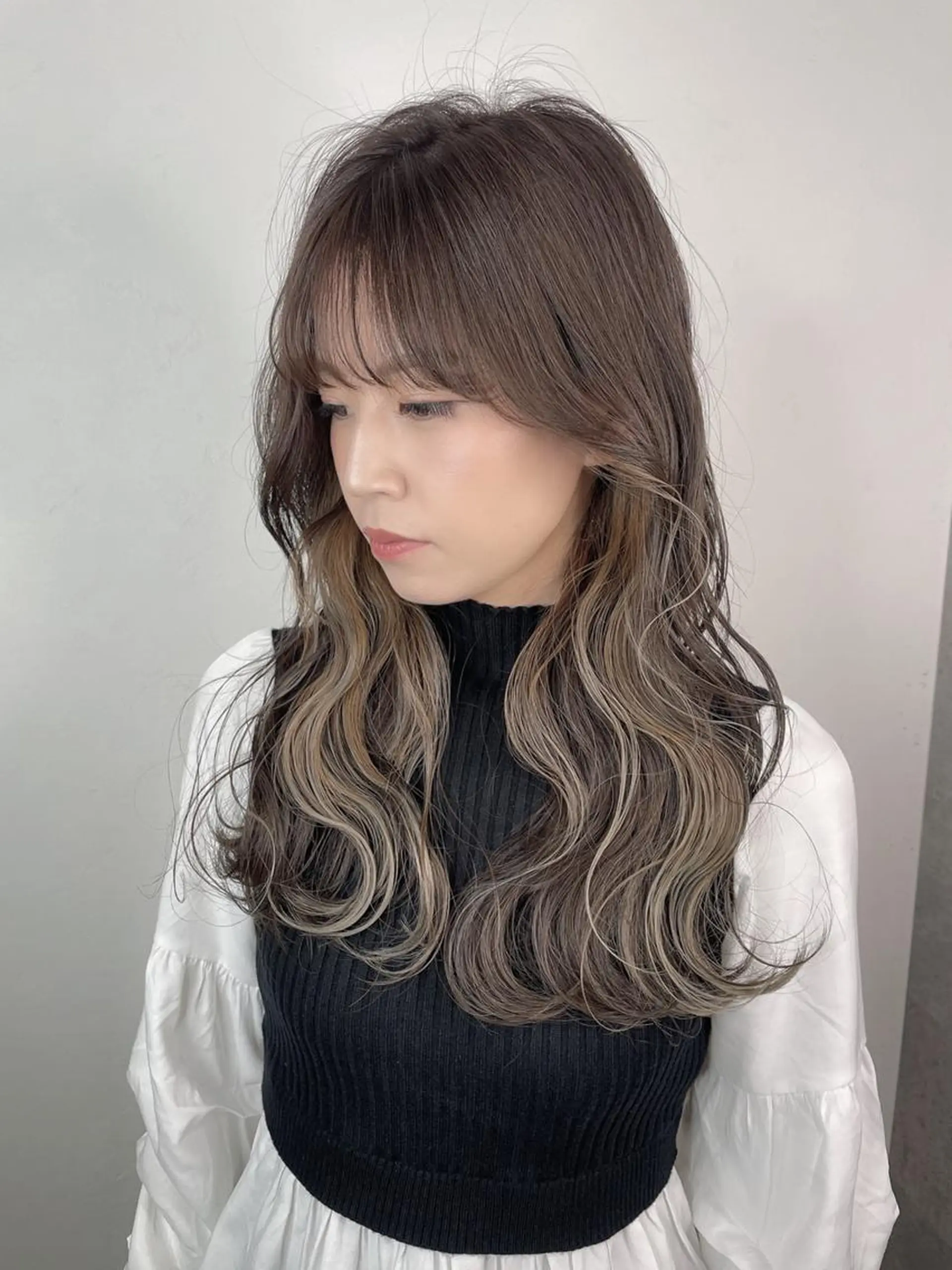 ロング 外国人風カラー ハイライト 髪質改善 似合わせカット トリートメント カット ヘアカラー トリートメント Ammi hairのヘアスタイル