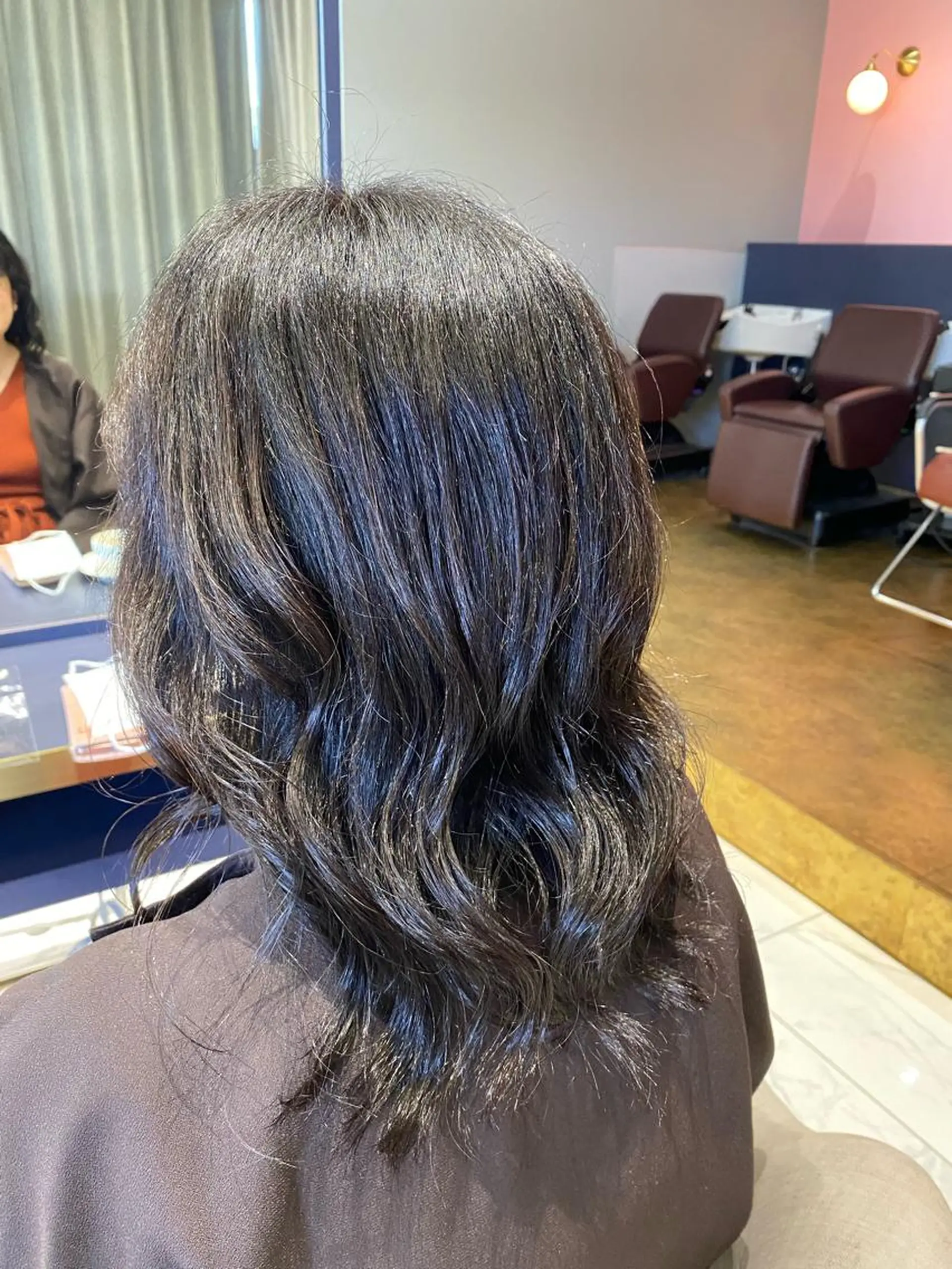 ミディアム カラー 磯田 冬弥のヘアスタイル