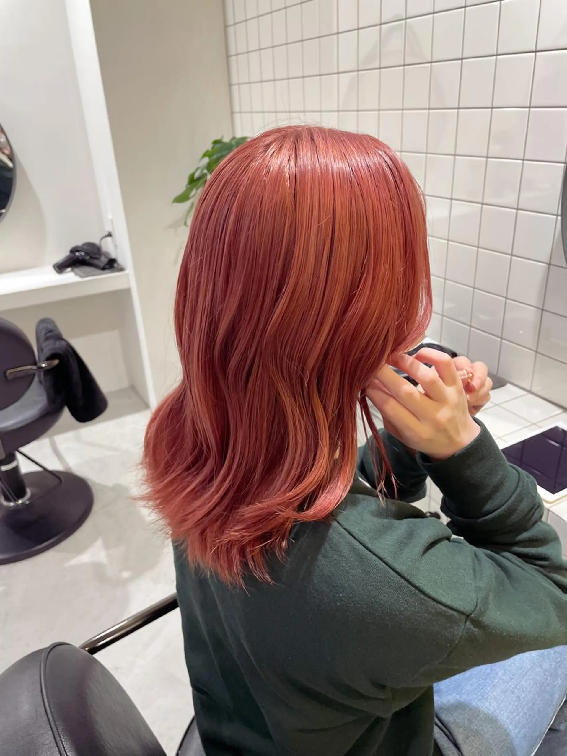 カラー Koto🌿 ブリーチなしカラーのヘアスタイル