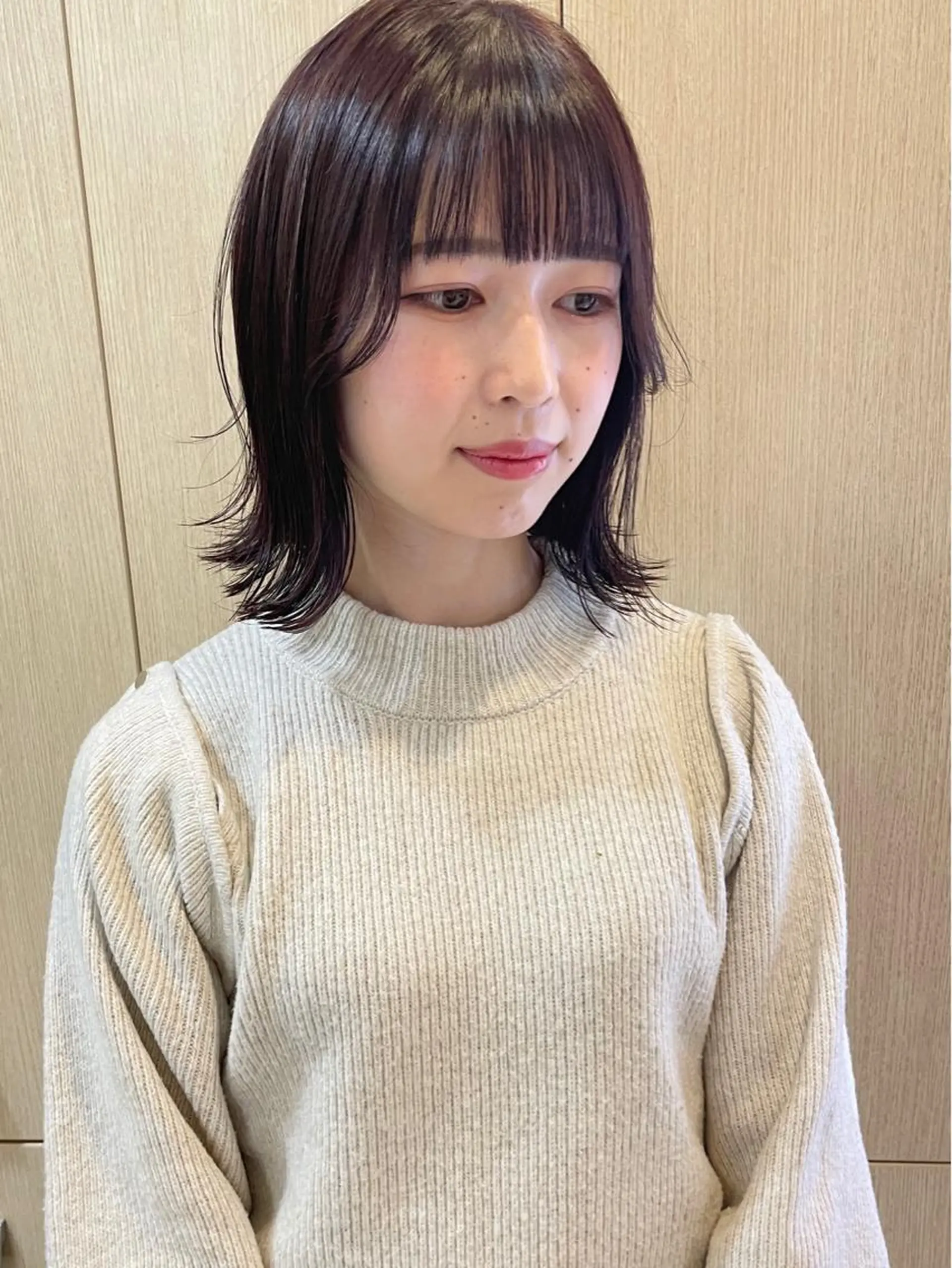 ミディアム 切りっぱなしボブ アッシュ ボブ 外ハネヘア カット ヘアカラー 【ボブ/個室サロン】 癒し空間mimuraのヘアスタイル