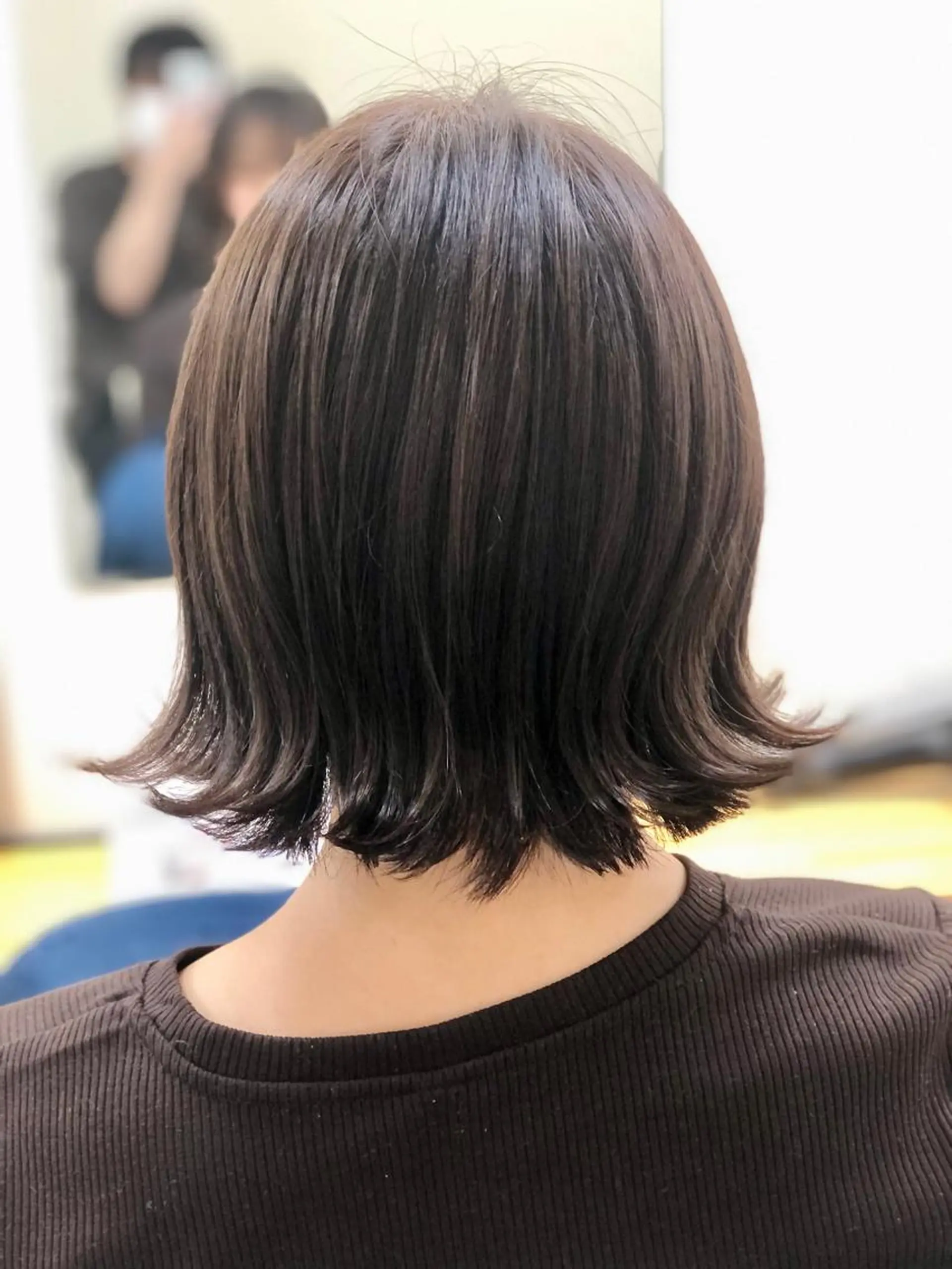 ショート ボブ 外ハネヘア カット ヘアカラー トリートメント H by Real meのヘアスタイル