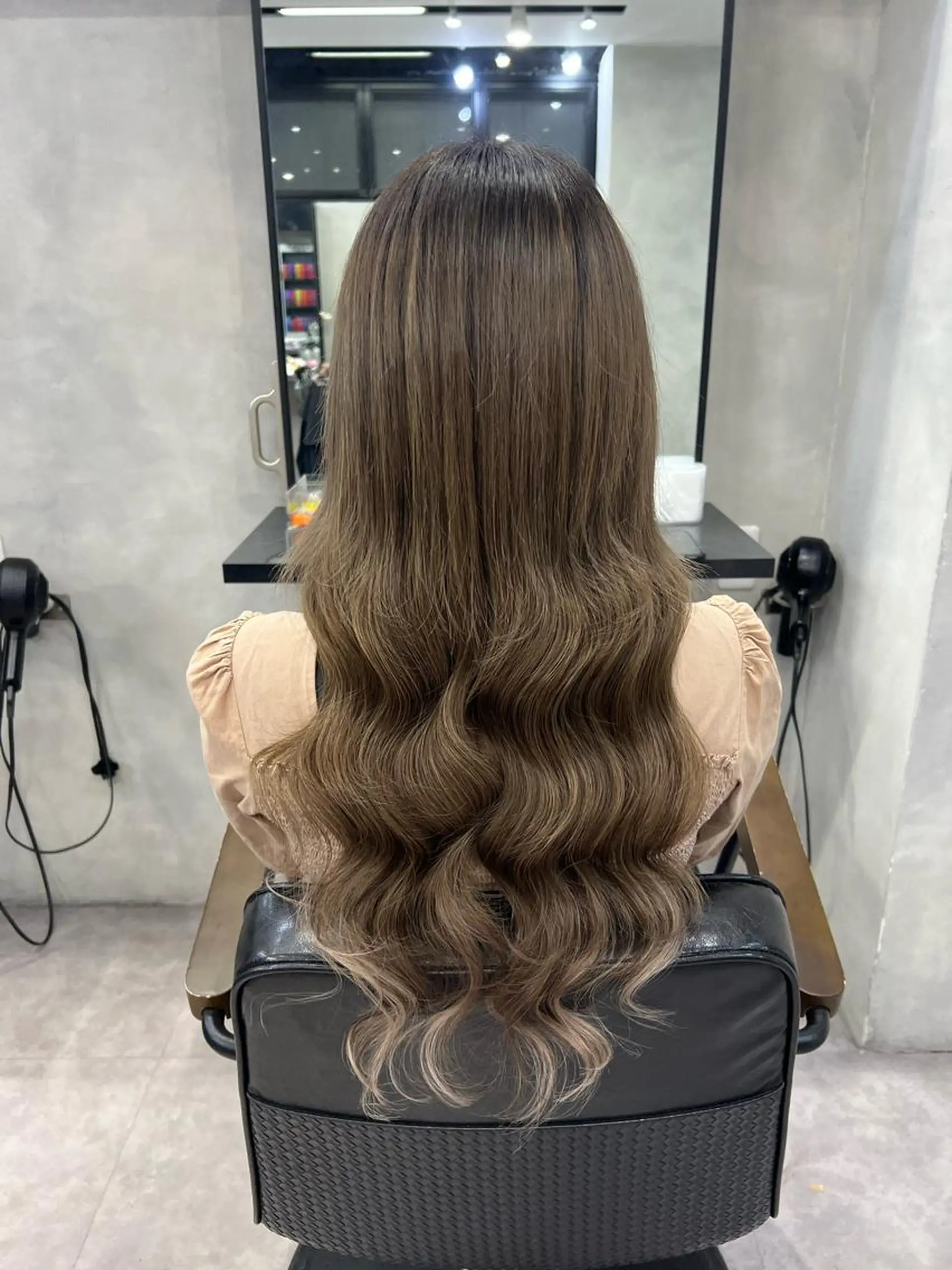 ロング カラー ヘアアレンジ シールエクステ アッシュ バレイヤージュ ベージュカラー 黒髪 カット ヘアカラー エクステ ar+ ❤︎ maiのヘアスタイル
