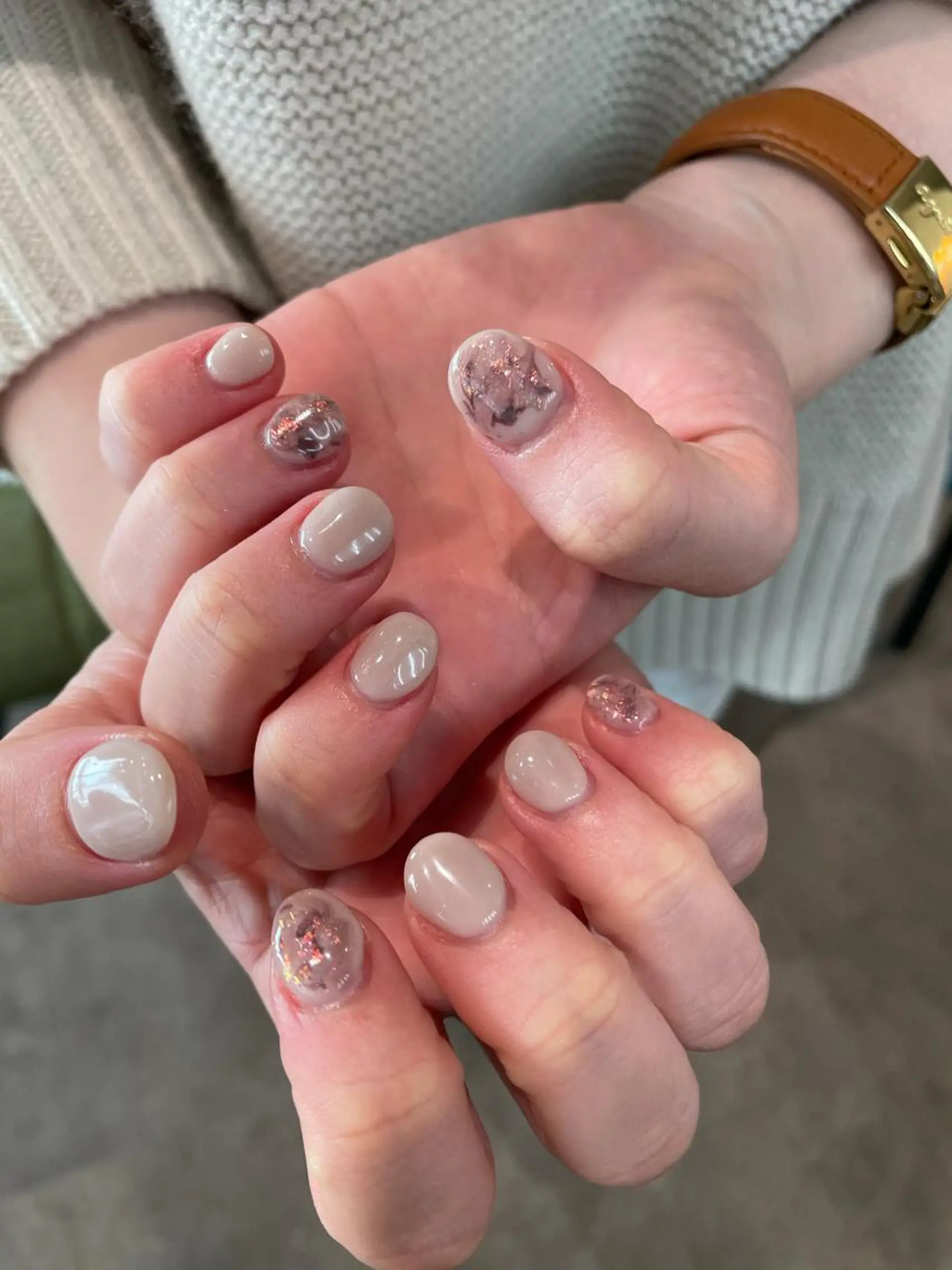 ネイル 大理石ネイル(マーブル) ニュアンスネイル ハンドネイル ナチュラル透明感🌱 小山美樹子のヘアスタイル