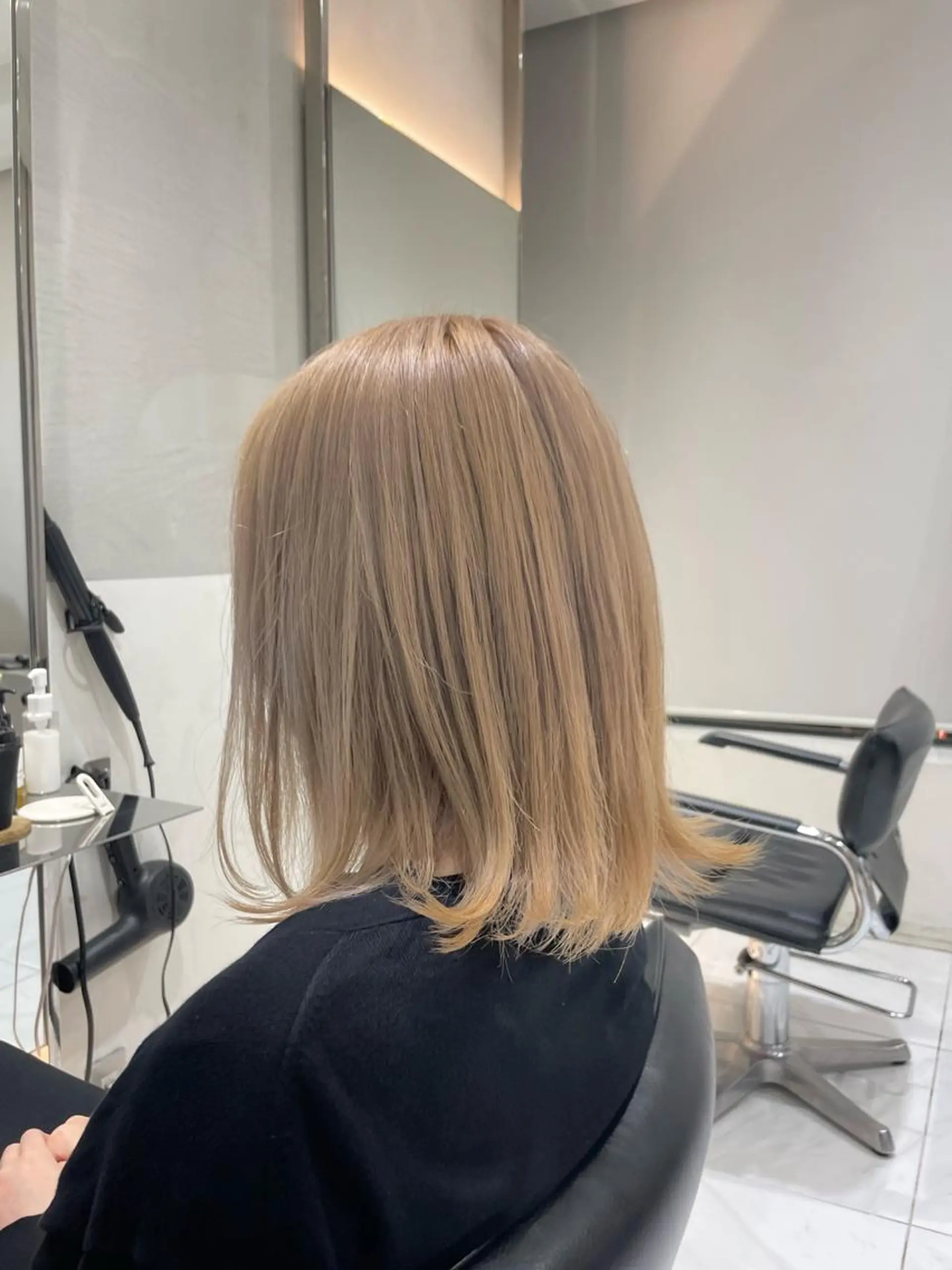 ミディアム ヘアカラー トリートメント ヘッドスパ ヘアセット 透明感ブリーチ カラー✨有坂映哉のヘアスタイル