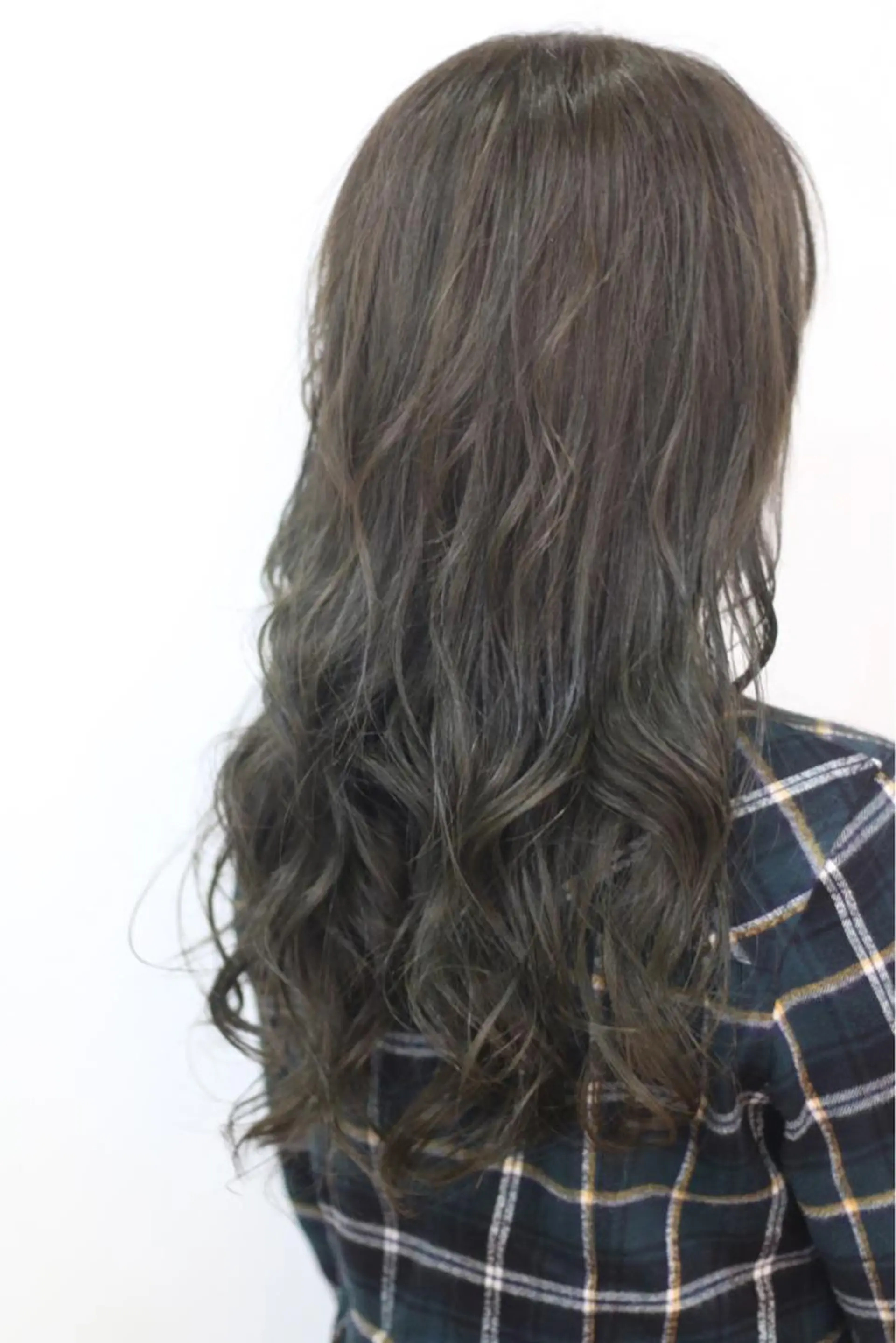 ロング カラー アッシュ グレージュ カット ヘアカラー 藤野 陵平のヘアスタイル