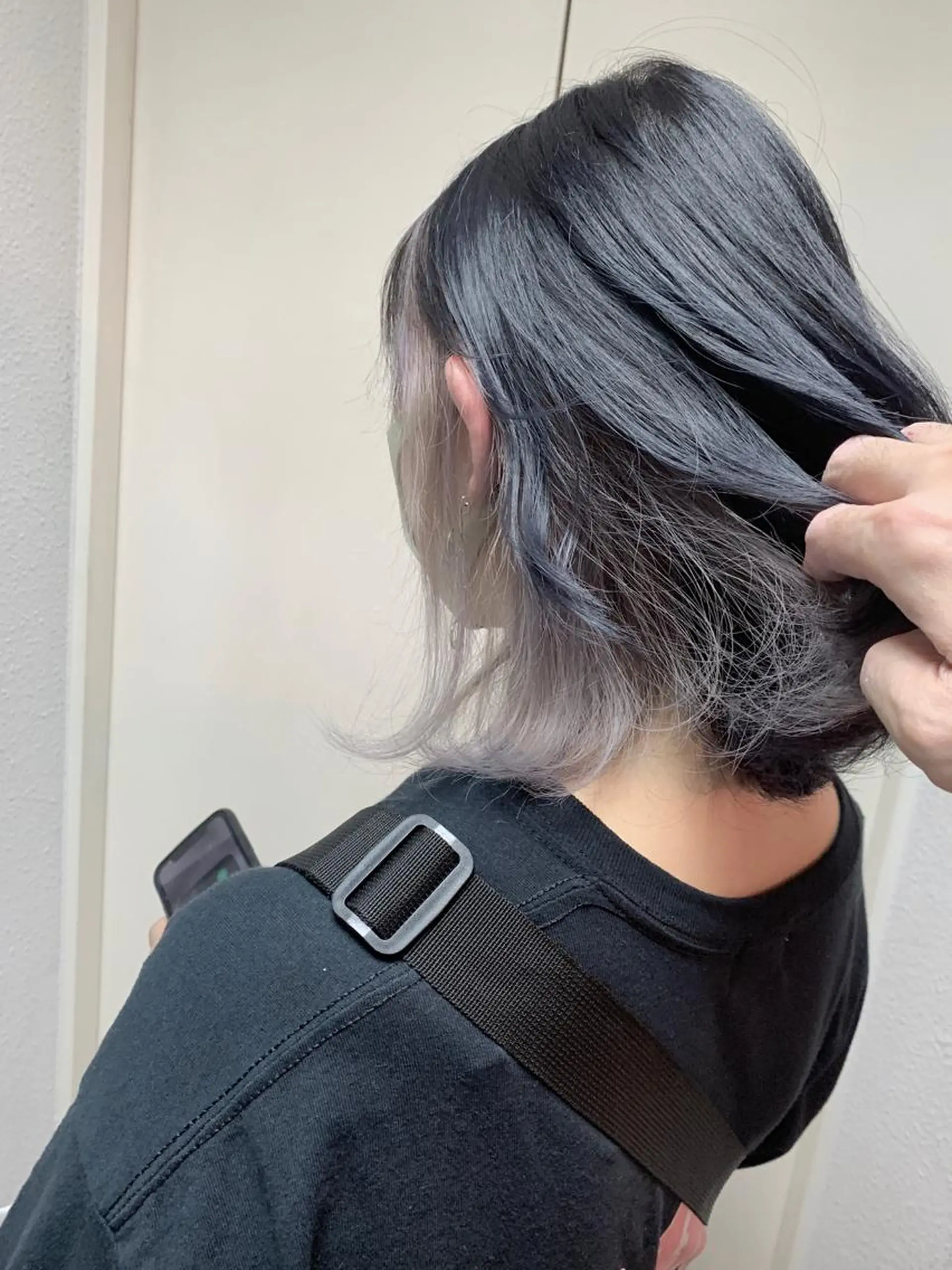 ミディアム カラー パーマ ヘアアレンジ ブリーチ ネイビーカラー ヘアカラー トリートメント filo byFeria渋谷所属・縮毛矯正/美髪 髪質改善/石田幸輔のヘアスタイル