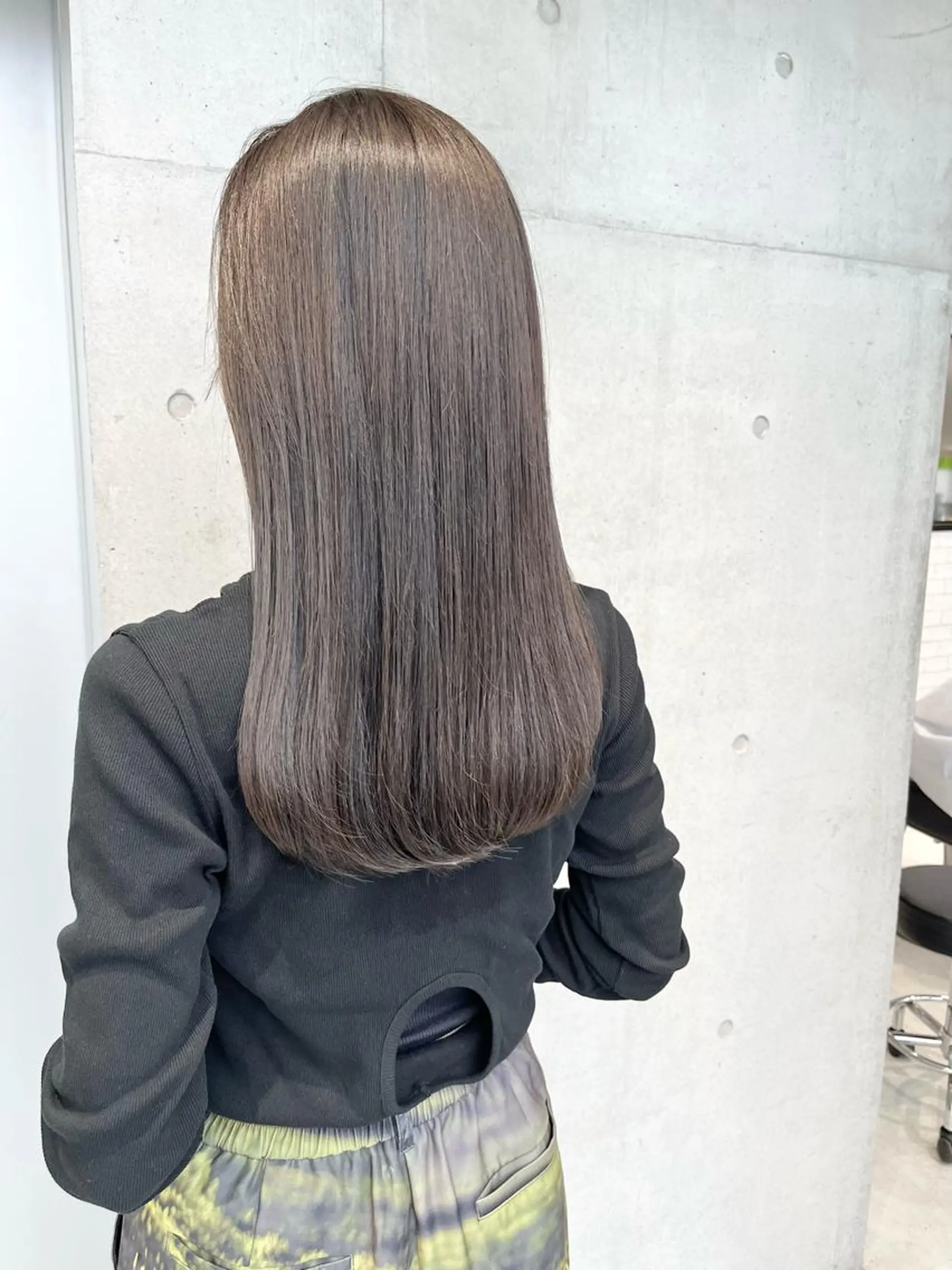 ミディアム カラー パーマ ヘアアレンジ 透明感/オリーブ/ グレージュ/YUKAのヘアスタイル
