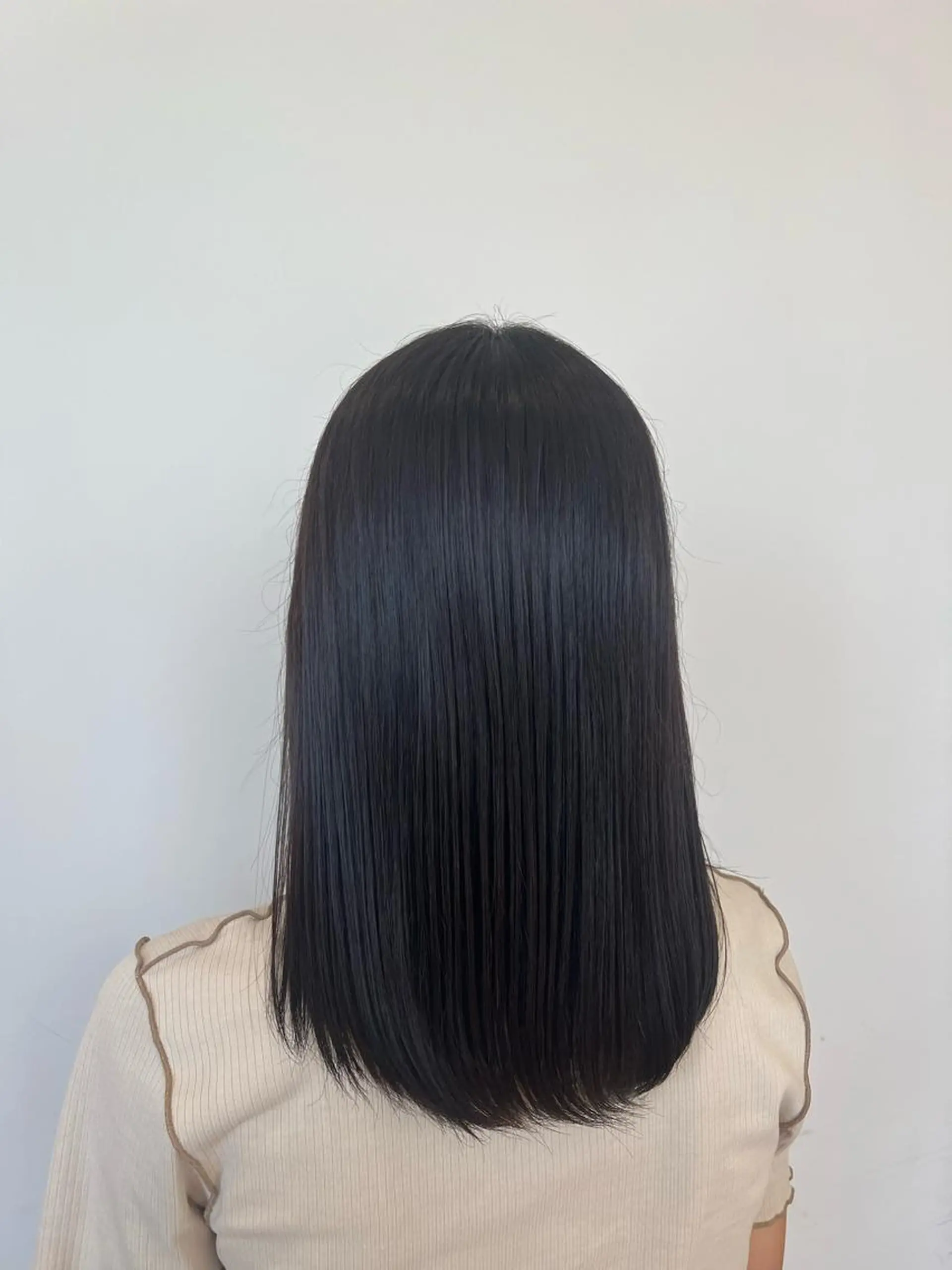 カラー 櫻井 莉子のヘアスタイル