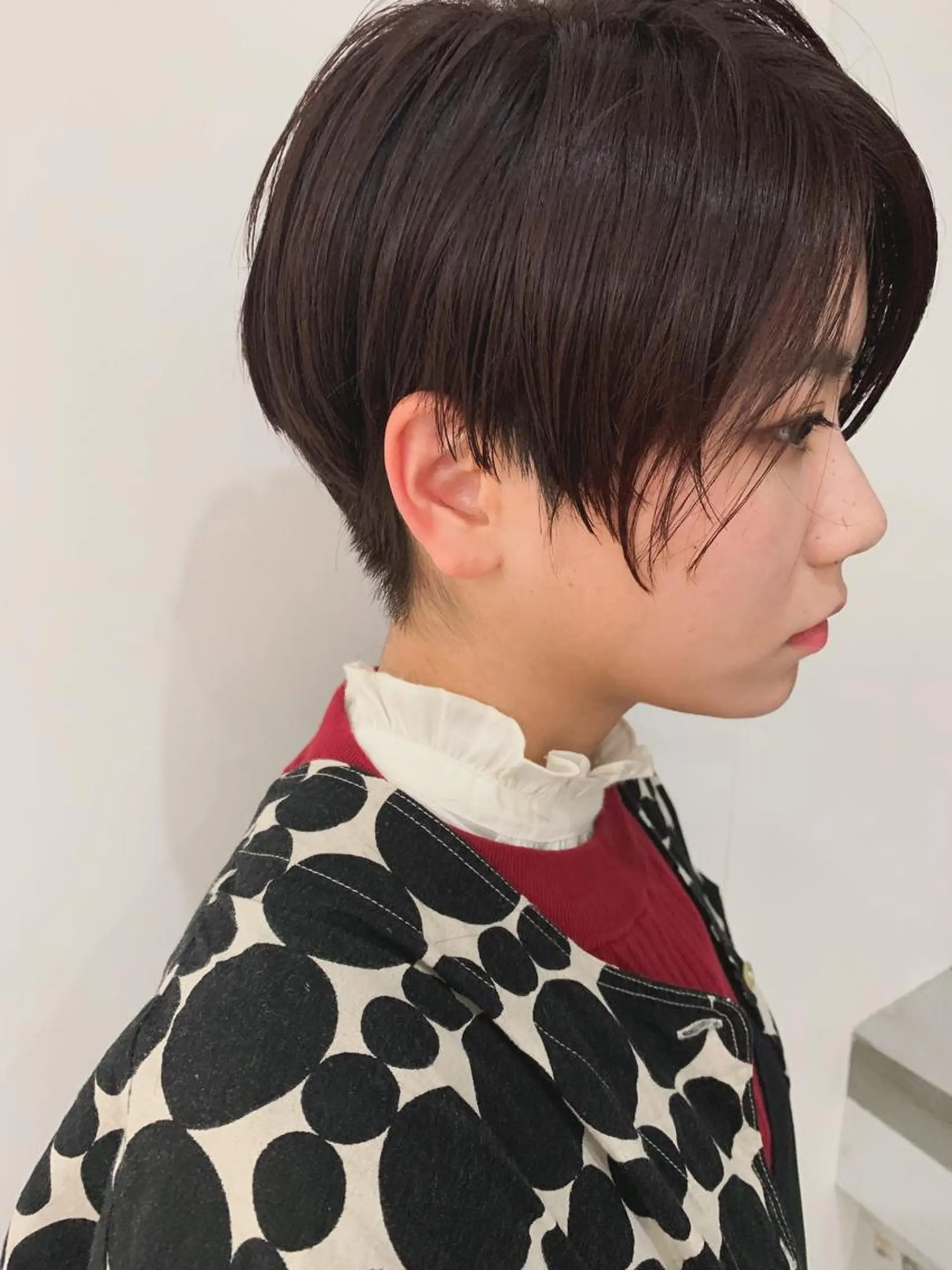 ショート nuu所属・💜ショート💜 ウルフ、ボブ二色亜美のヘアスタイル