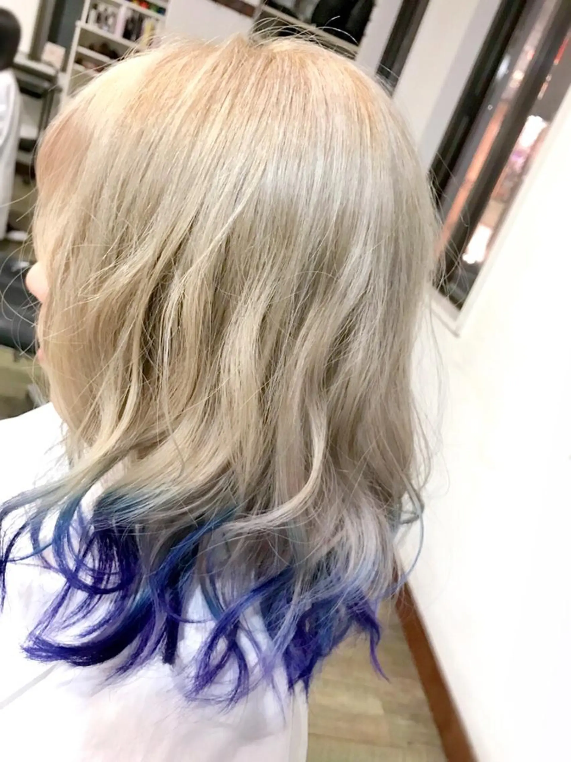 ミディアム パープルカラー 20代半ば上質なへア ケア 髪質改善 大西のヘアスタイル
