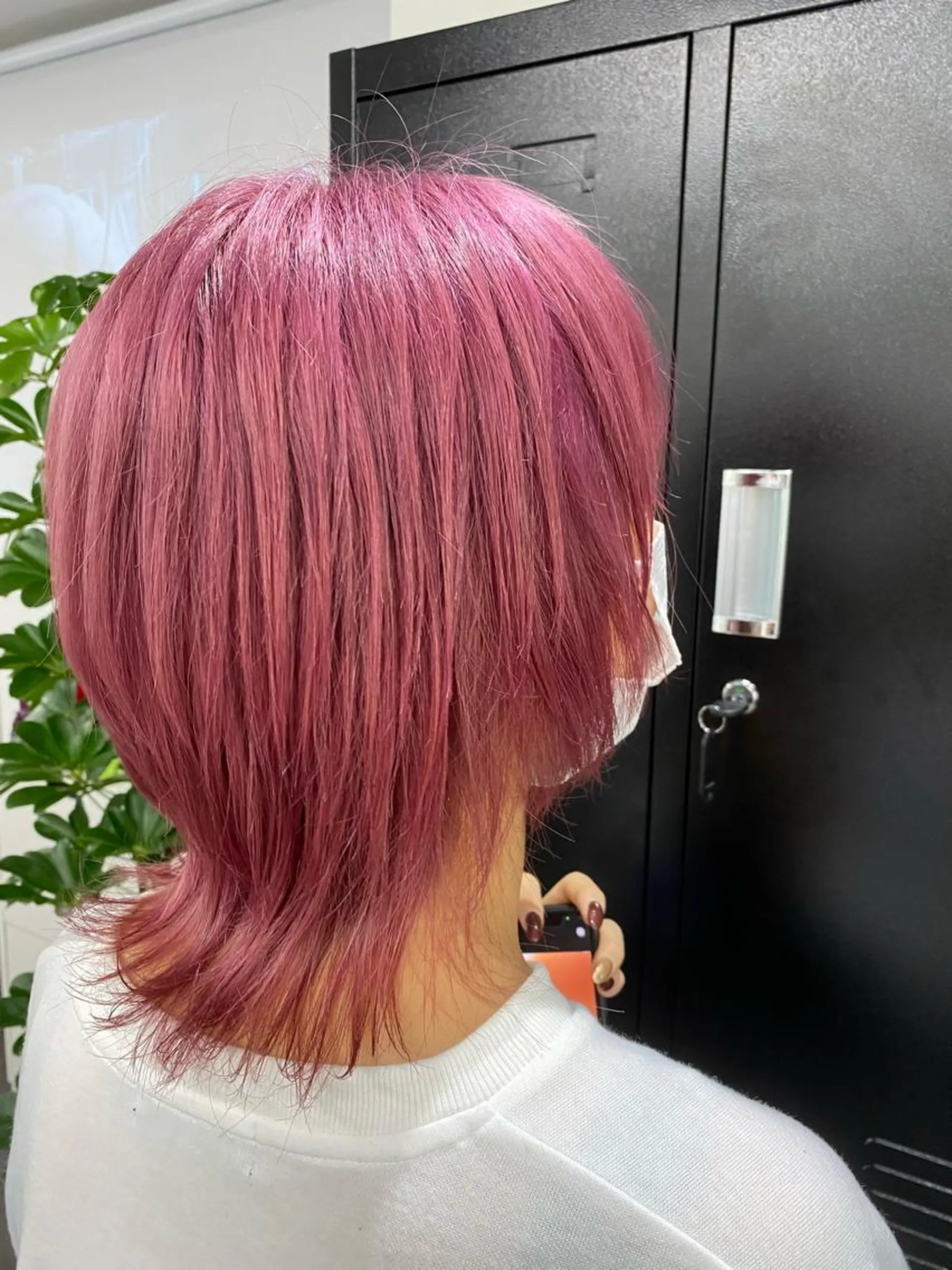 セミロング カラー ブリーチ ダブルカラー ピンクカラー ウルフカット カット ヘアカラー 👻個性派/透明感 /栄/misaのヘアスタイル