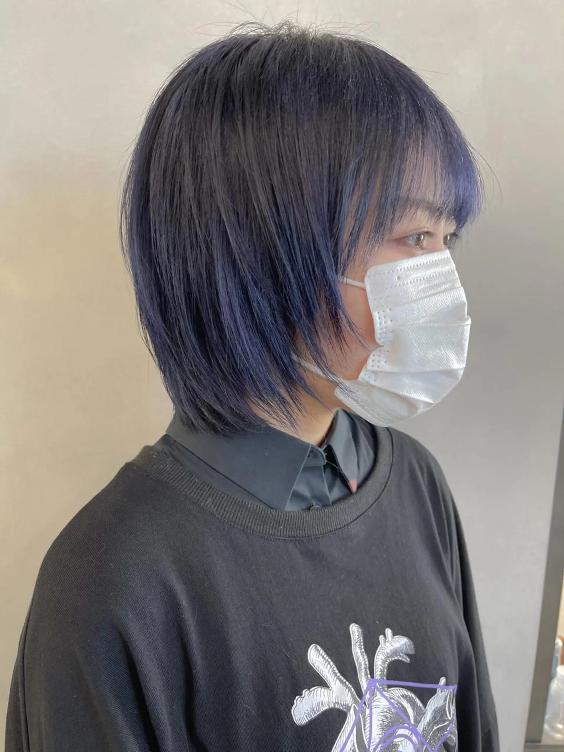 ショート カラー ブリーチ ケアブリーチ ネイビーカラー ヘアカラー トリートメント 🦋レイヤーカット ミドリカワ🦋のヘアスタイル