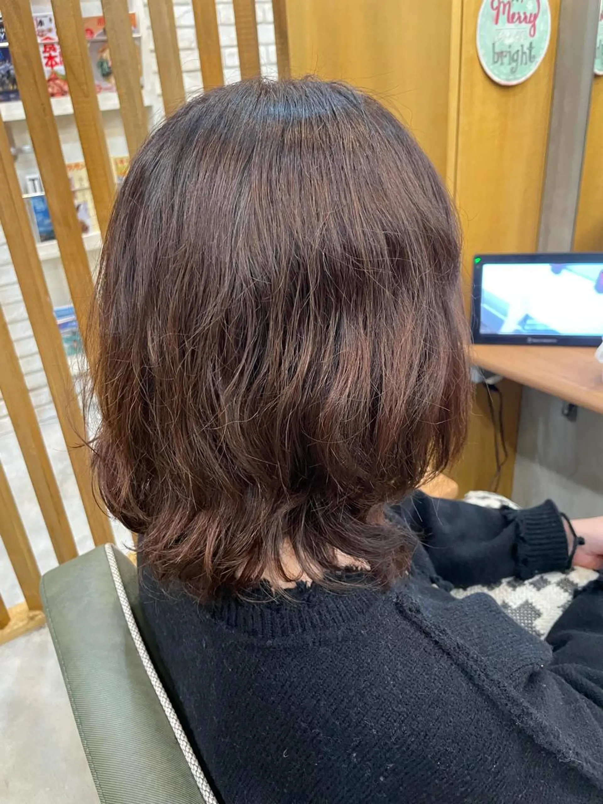 ミディアム カラー ヘアカラー hairsalon Laugh-ter所属・荻田 佳菜子のヘアスタイル