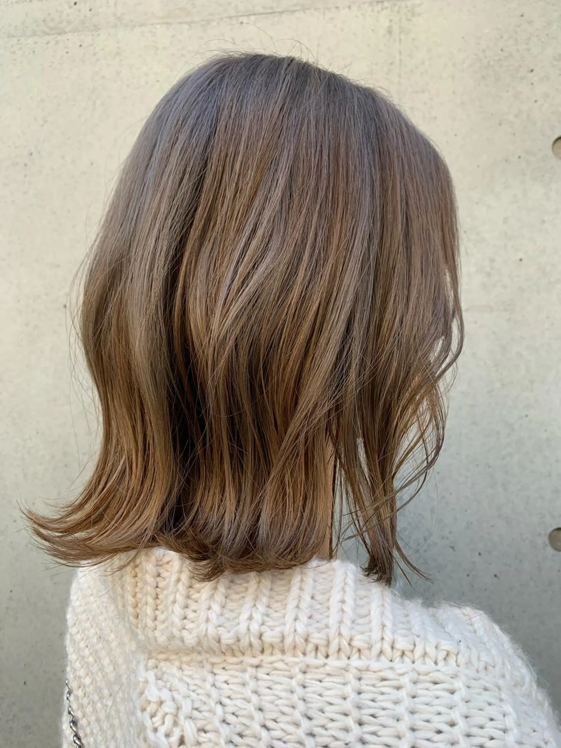 ミディアム カラー 平 ちひろのヘアスタイル