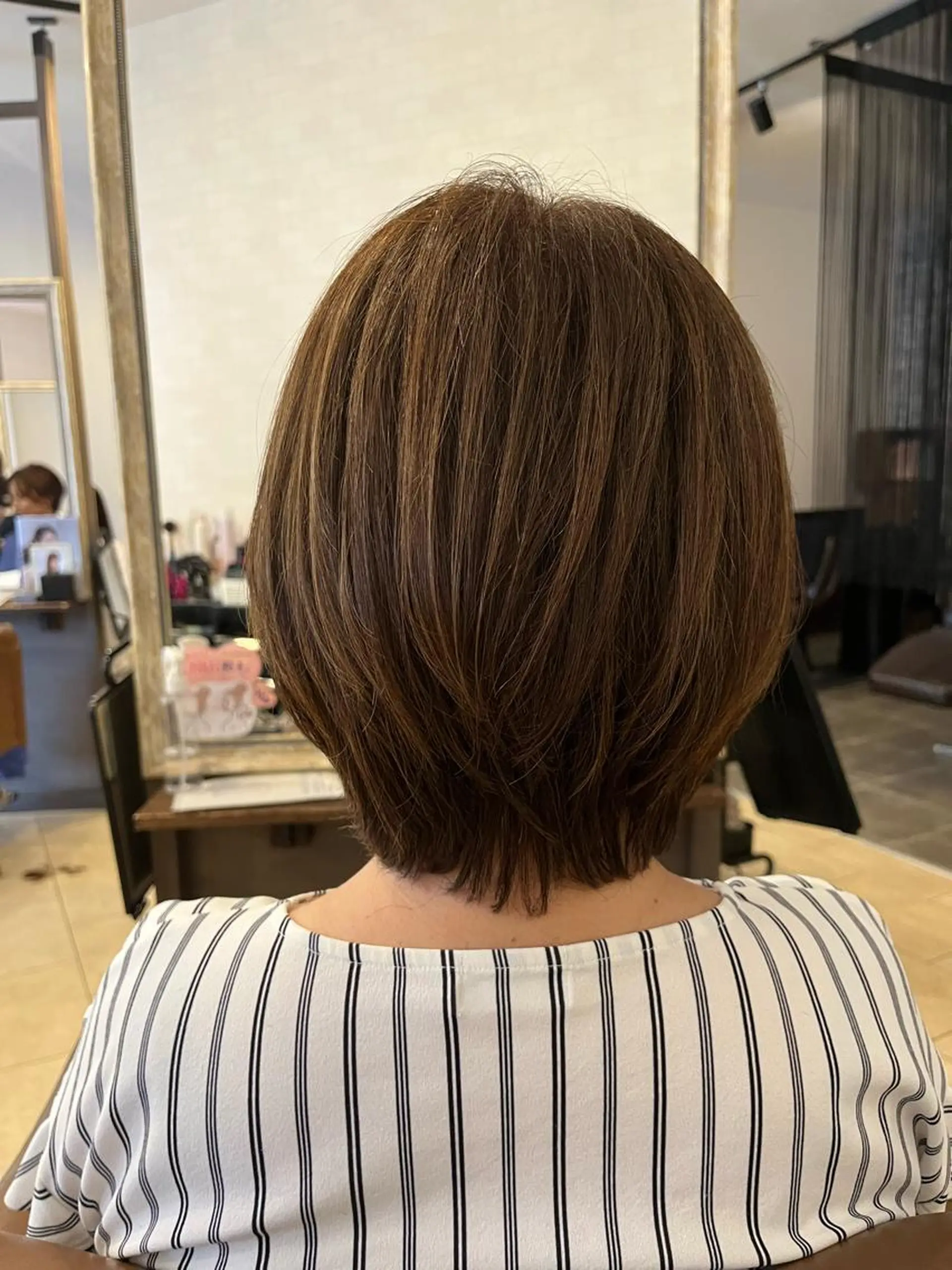 ショート カット 泉川 みかのヘアスタイル