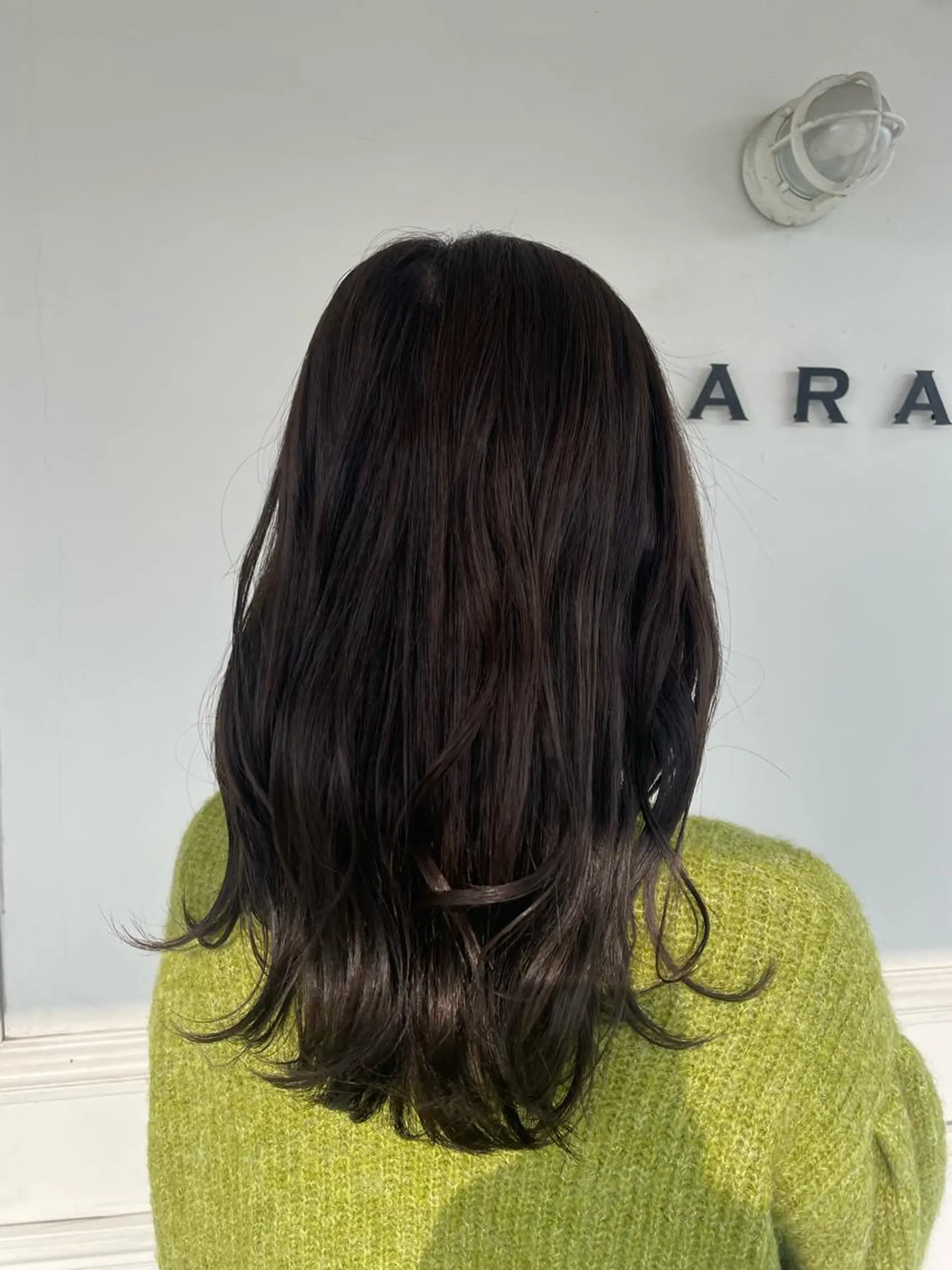 セミロング カラー 長岡 香澄のヘアスタイル
