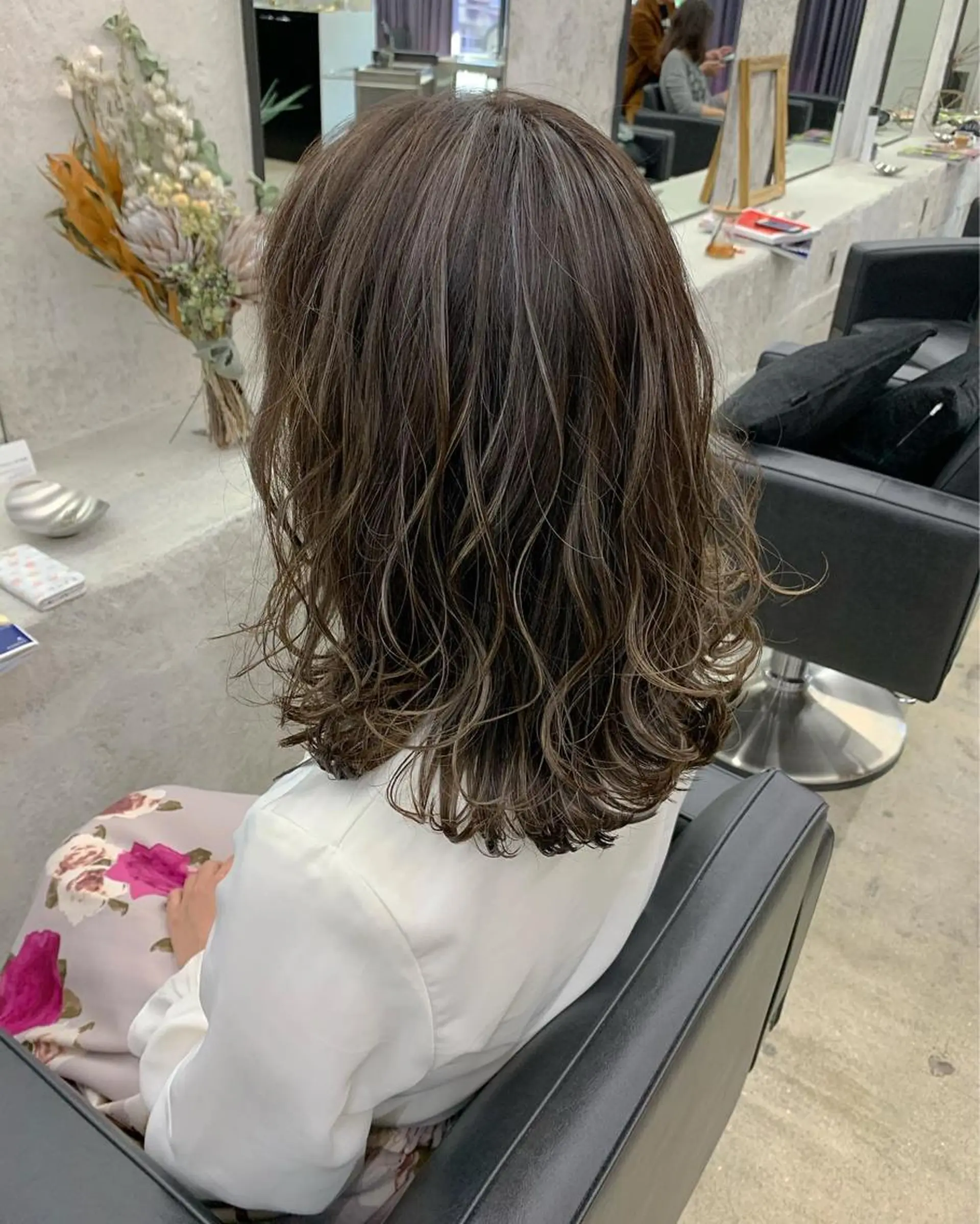 セミロング ハイライト レイヤーカット TAIKIのヘアスタイル