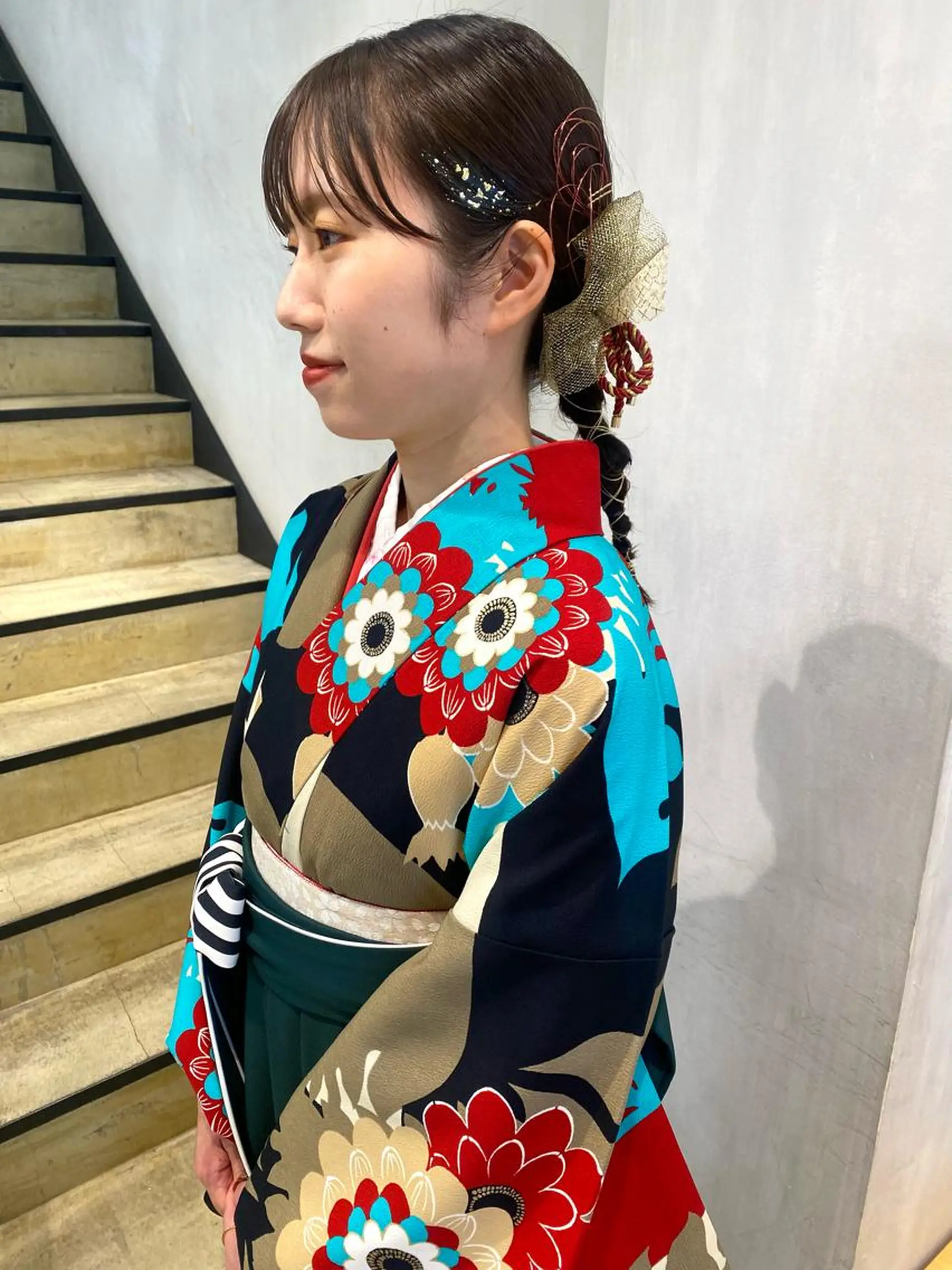 ロング ヘアアレンジ 卒業式のヘアスタイル 亀井 里奈のヘアスタイル