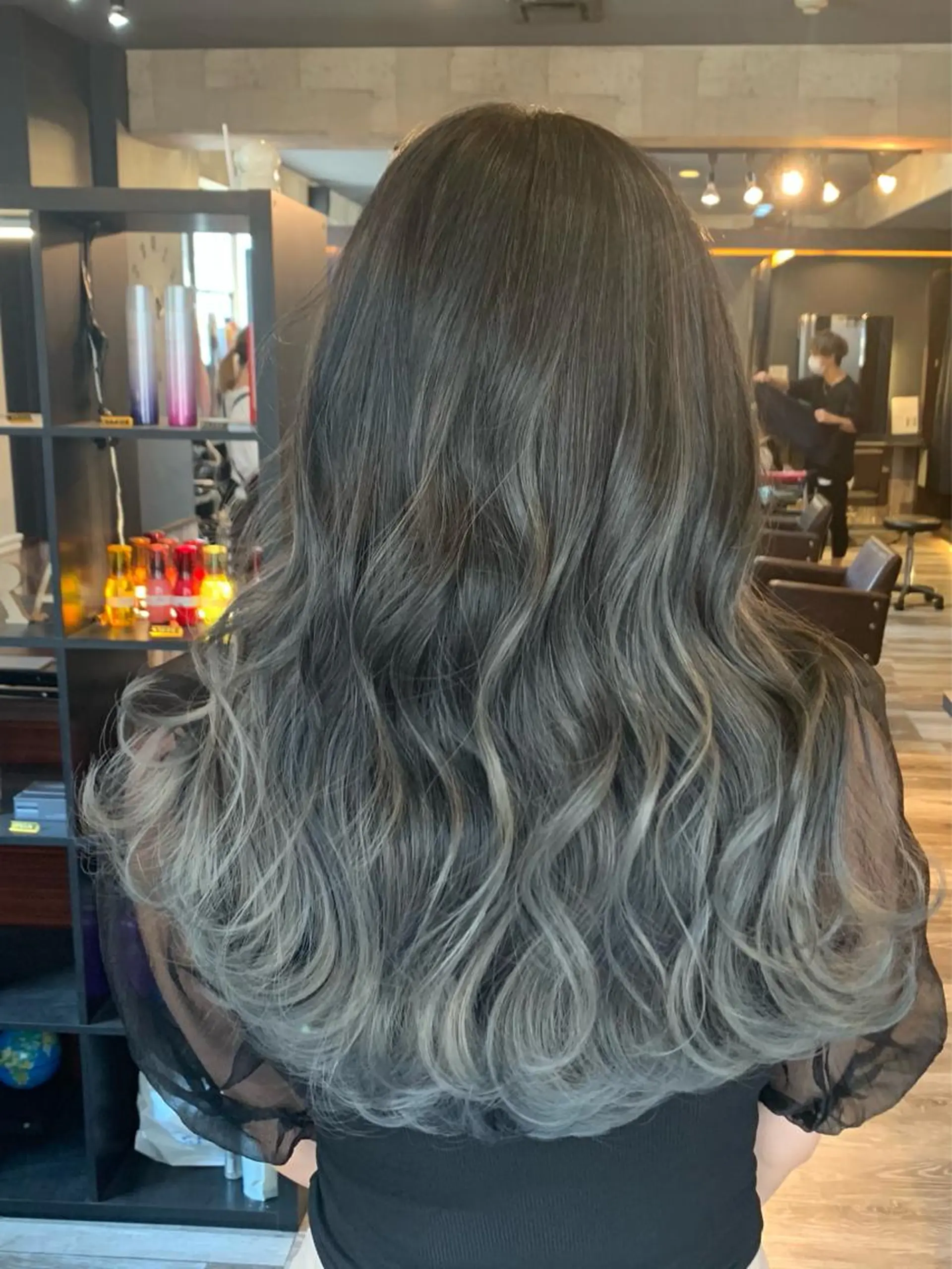 ロング カラー グラデーションカラー ヘアカラー トリートメント 【KIRA 代表】 TATSUYAのヘアスタイル