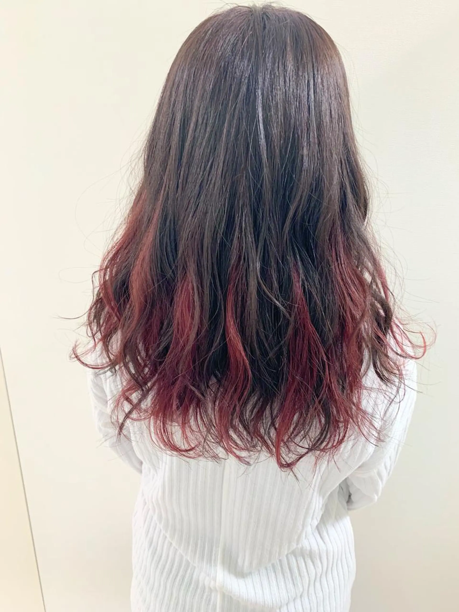 カラー インナーカラー ピンクカラー Lee 甲子園のヘアスタイル