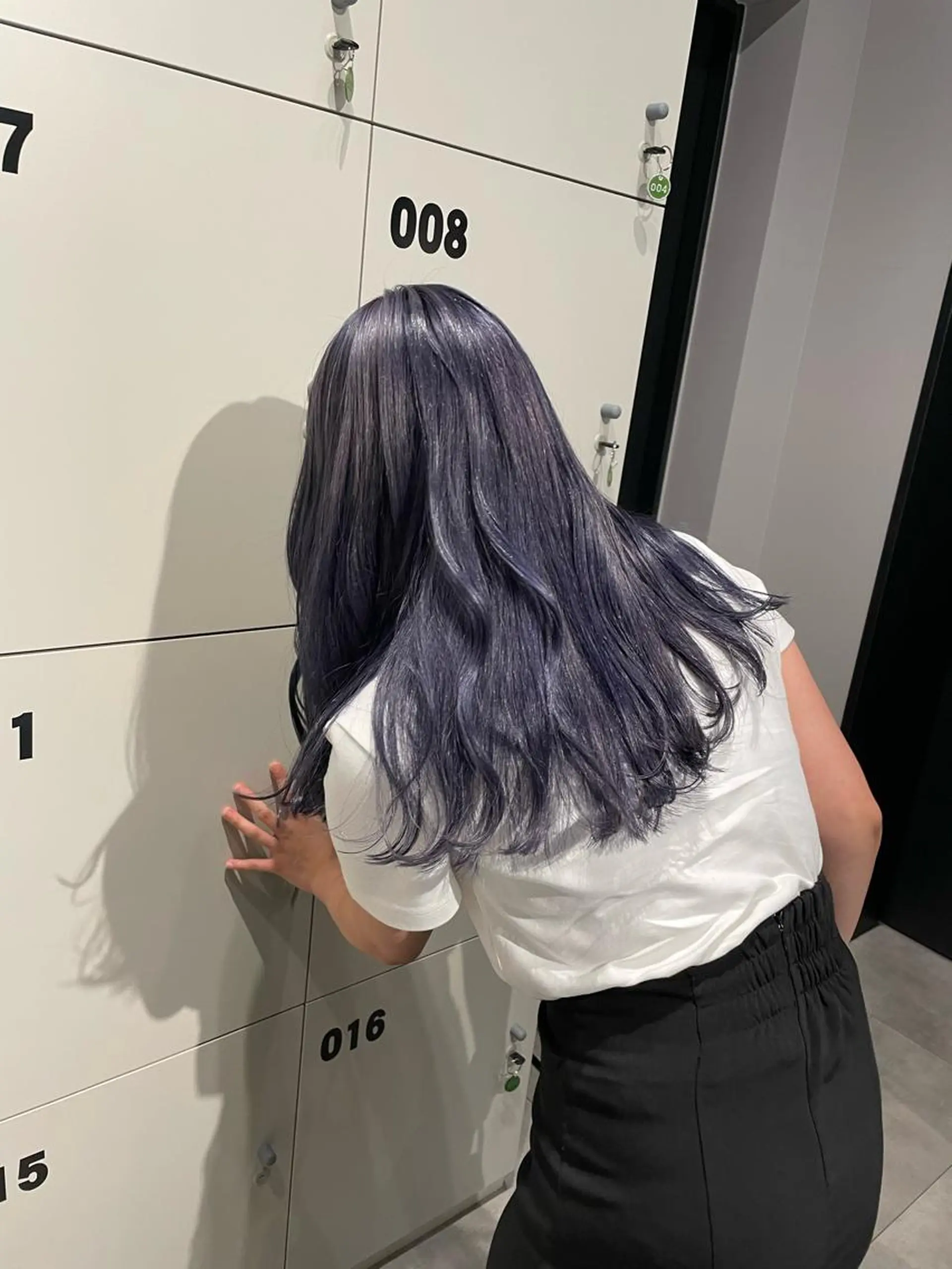 ミディアム カラー パープルカラー ヘアカラー ブリーチ👩‍🦳/ ‪✂︎MANAMIのヘアスタイル