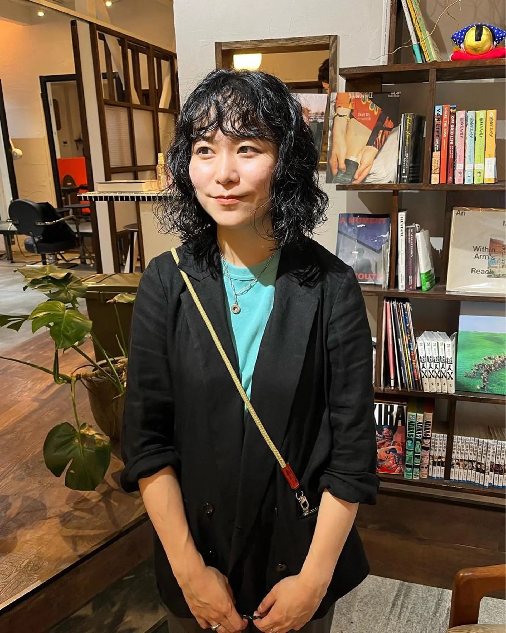 ミディアム パーマ トリートメント 金田 夏野のヘアスタイル