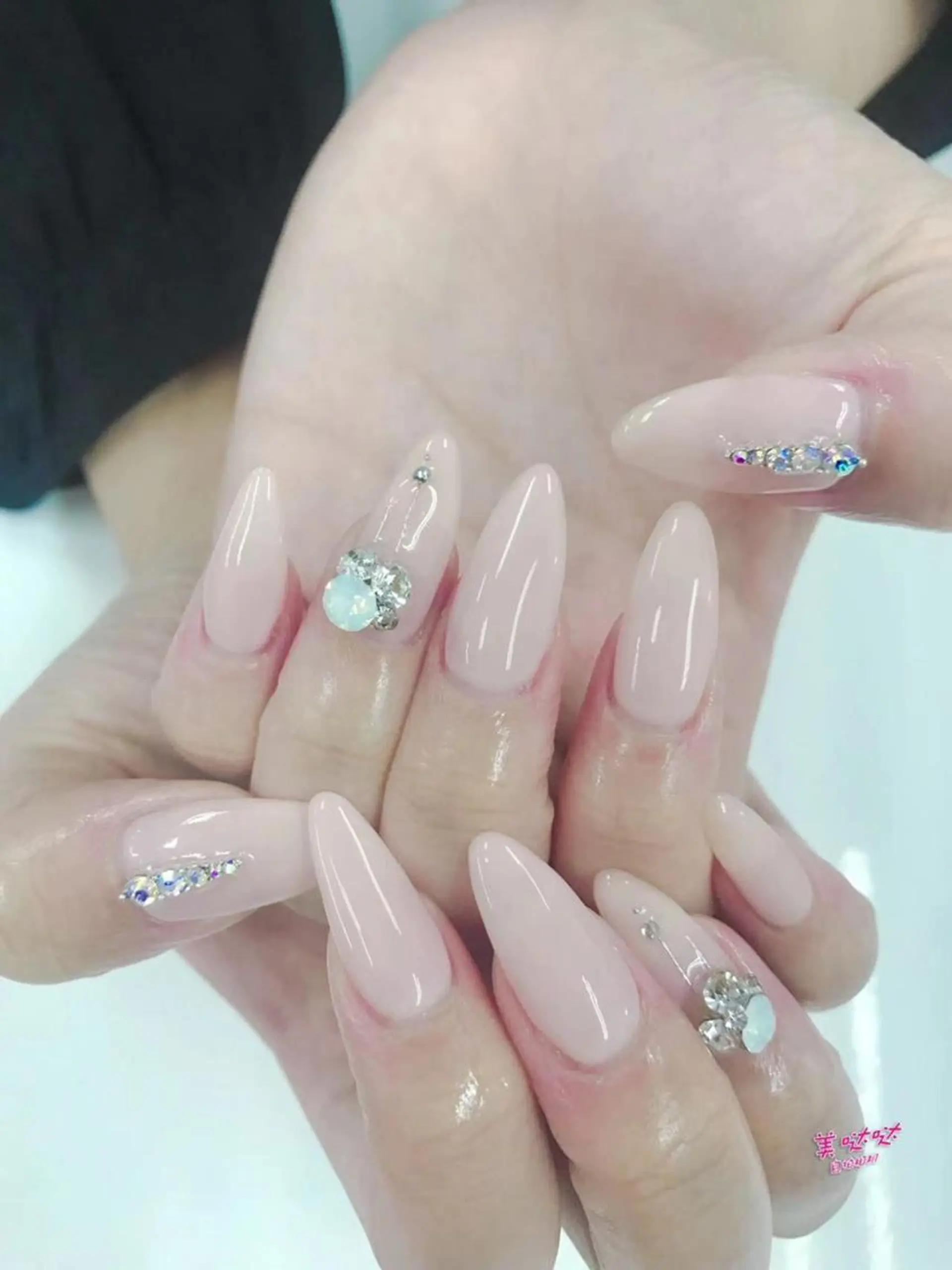 ネイル ロング リラネイル ギョウのネイルデザイン