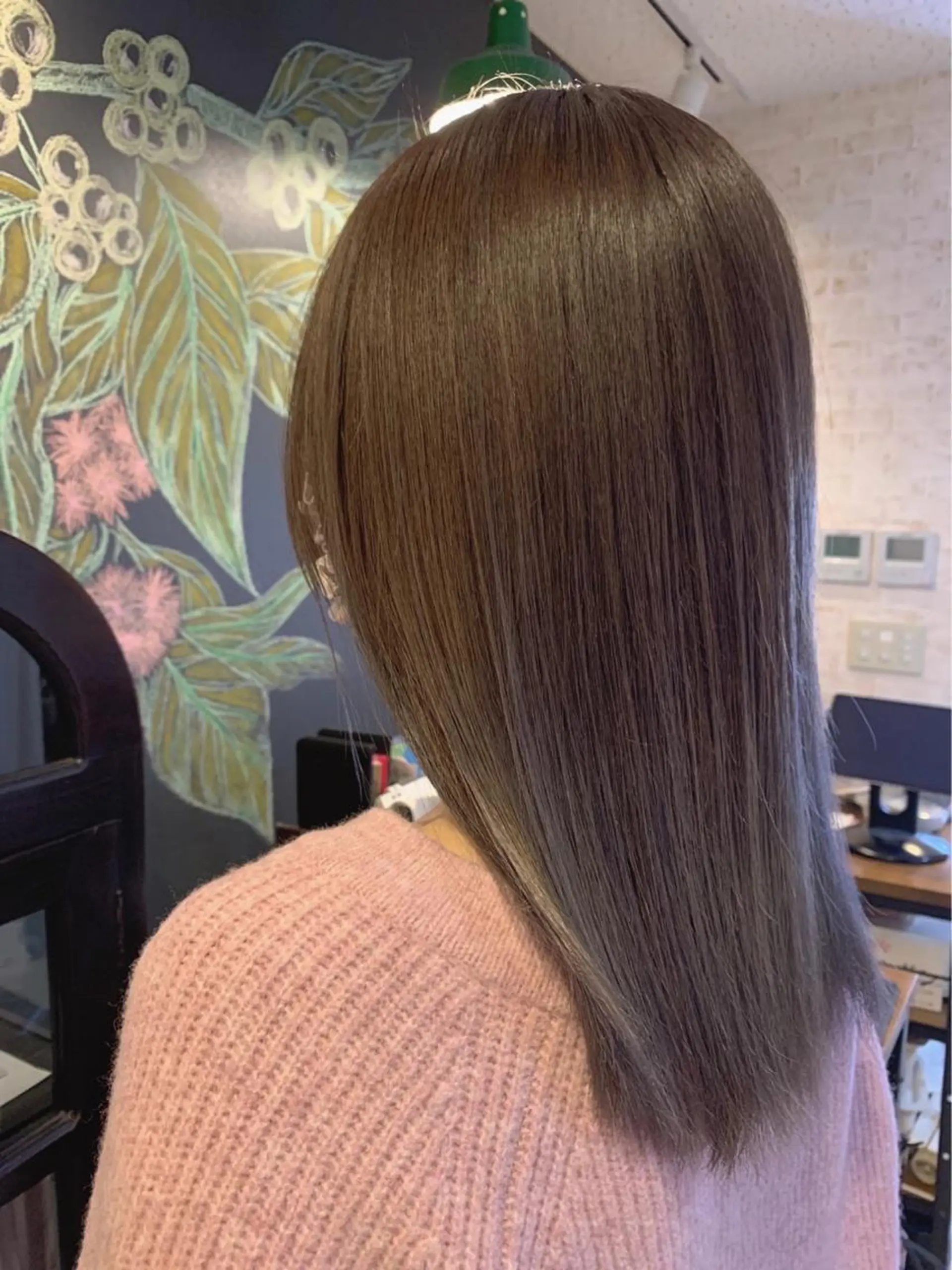 セミロング カラー グレージュ シルバー シルバーグレージュ トリートメント ヘアカラー トリートメント ✨縮毛矯正✨髪質改善 ナカシマ ユミのヘアスタイル