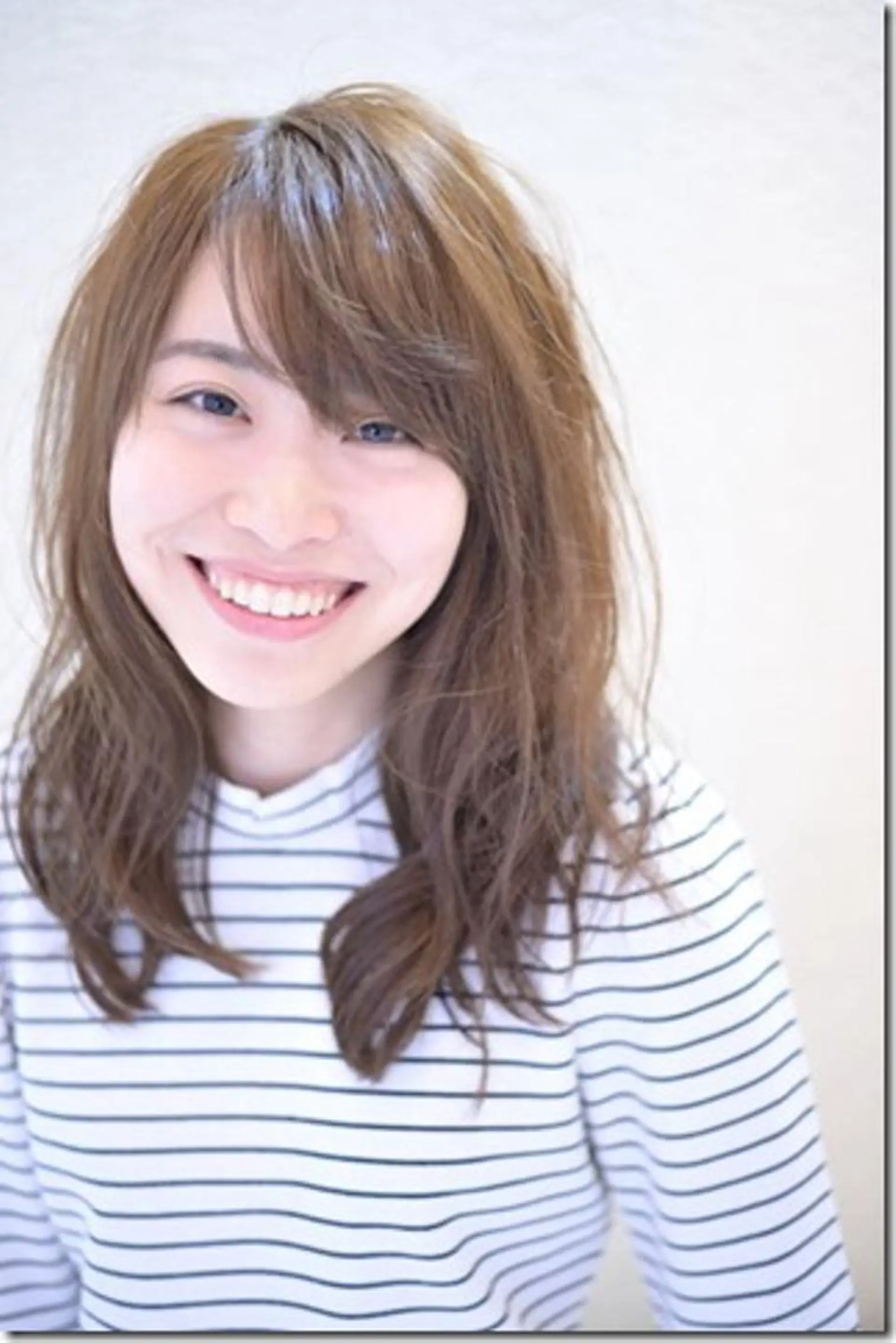 ミディアム セミロング レイヤーカット GULGUL-libera所属・恩田 達也のヘアスタイル
