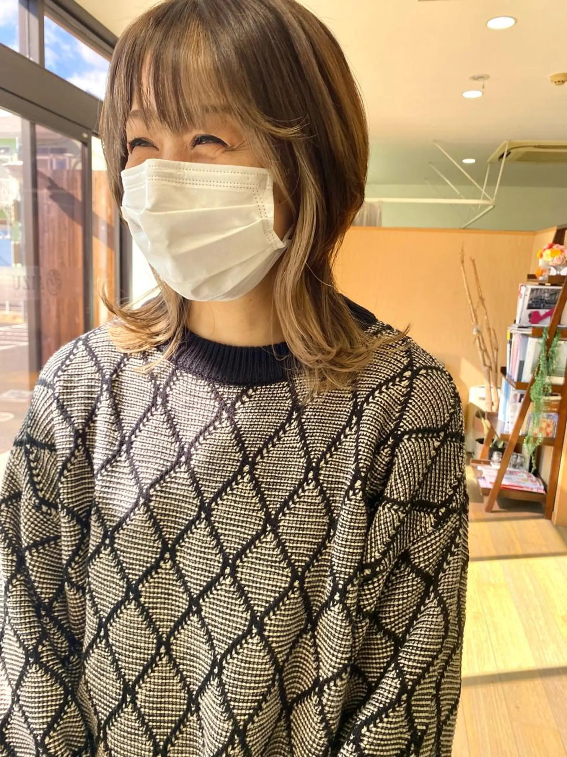 ミディアム カラー カット ヘアカラー トリートメント peg.hair所属・ブリーチカラー🫧 森　凪沙のヘアスタイル