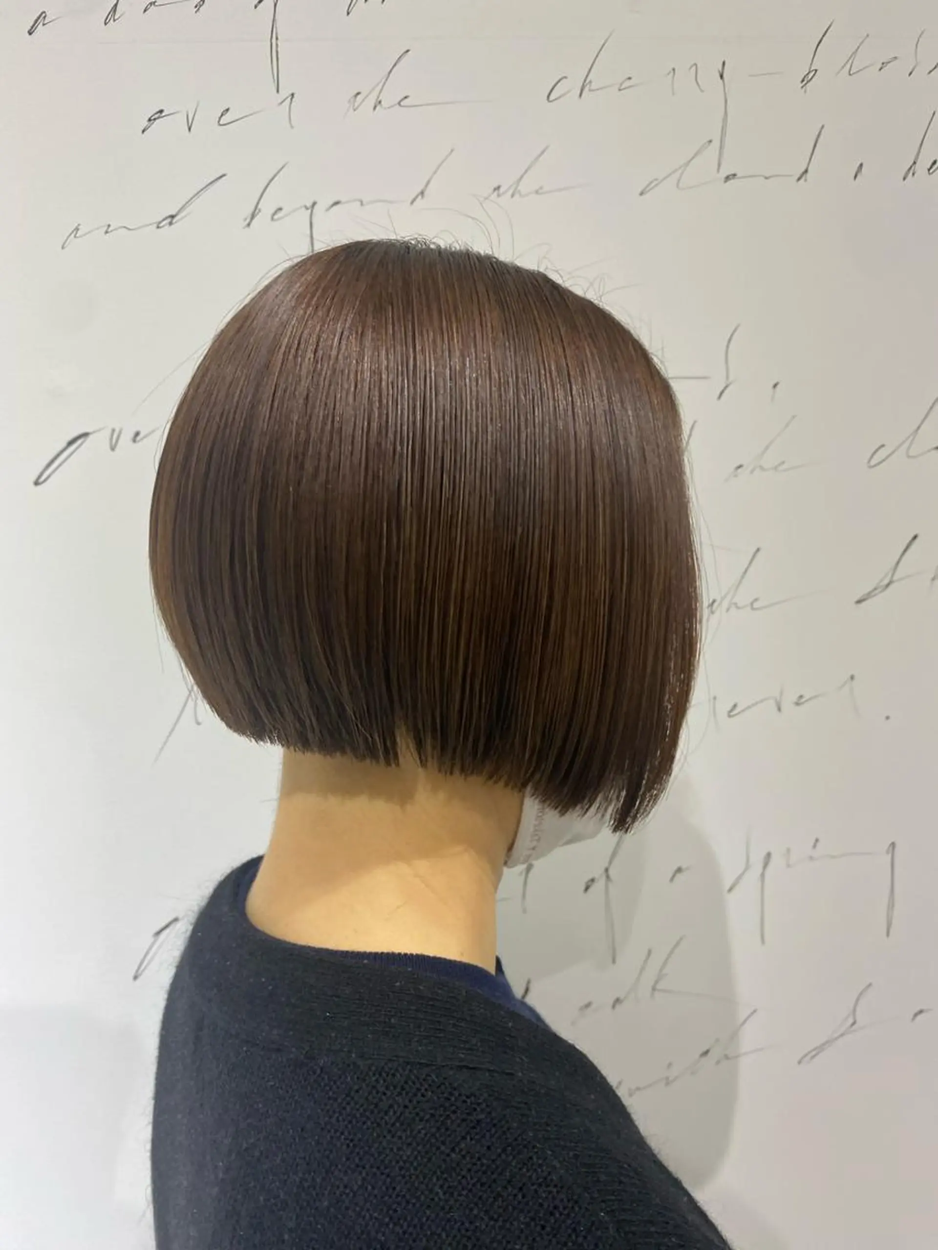 ショート ボブ カット 縮毛矯正 トリートメント 鳴海 稜真のヘアスタイル