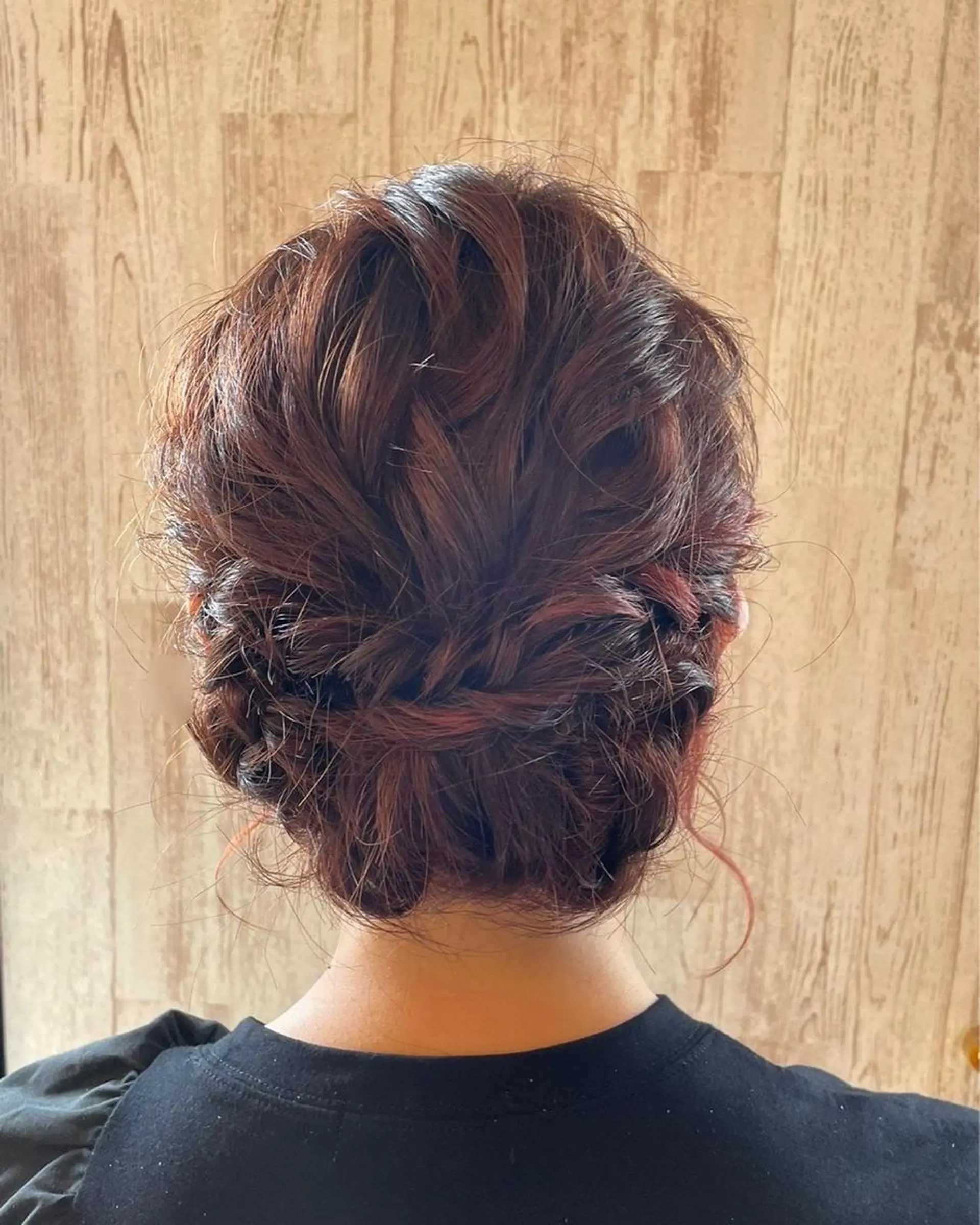 ミディアム ヘアアレンジ 岡村 真子のヘアスタイル