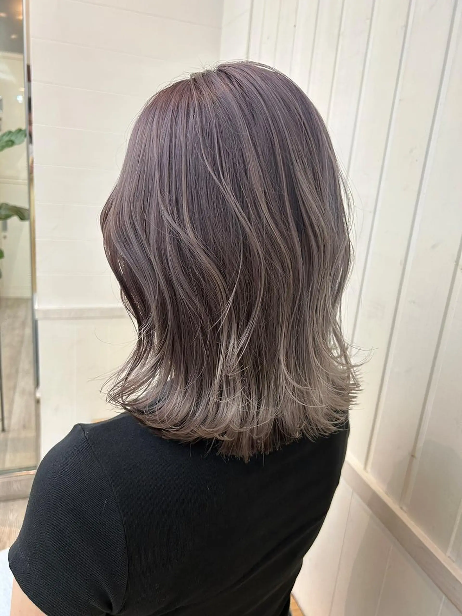 カラー ミディアム パーマ ヘアアレンジ メンズ キッズ ミディアムパーマ メンズバレイヤージュ メンズブリーチ メンズハイライト メンズハイトーン ROW町田🌹 大人可愛い/艶髪改善のヘアスタイル