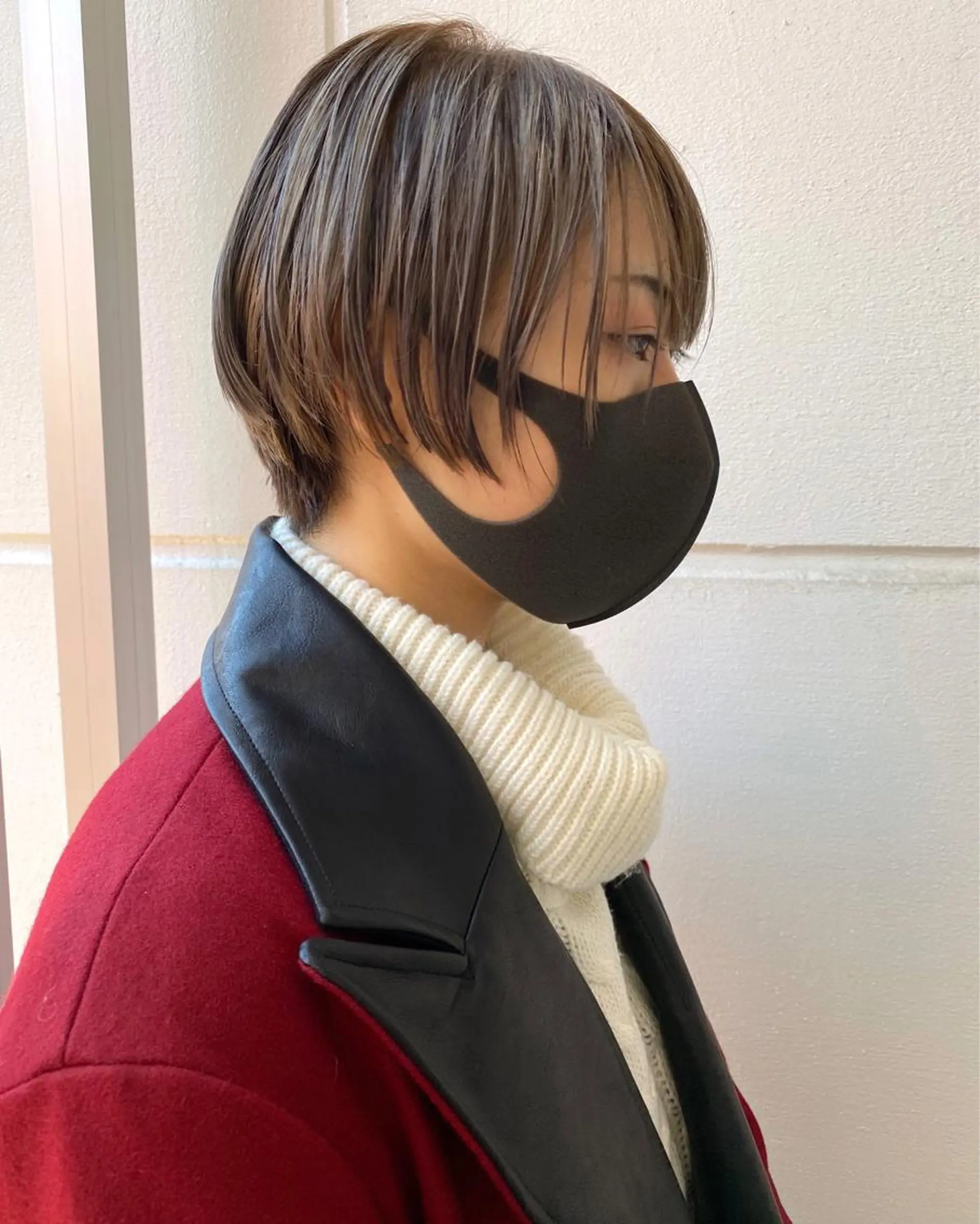 ショート カラー ショートボブ ベージュカラー ブリーチ 透明感カラー ダブルカラー a moment(モーメント)所属・蔵前 デザインカット KOBAYASHIのヘアスタイル